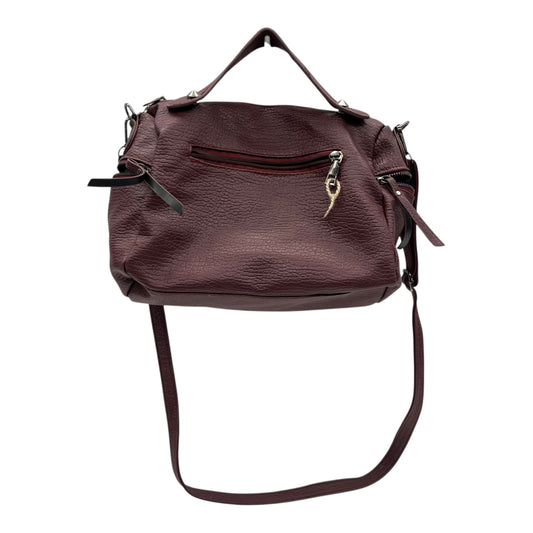 Crossbody By Clothes Mentor In Red, Size:Medium