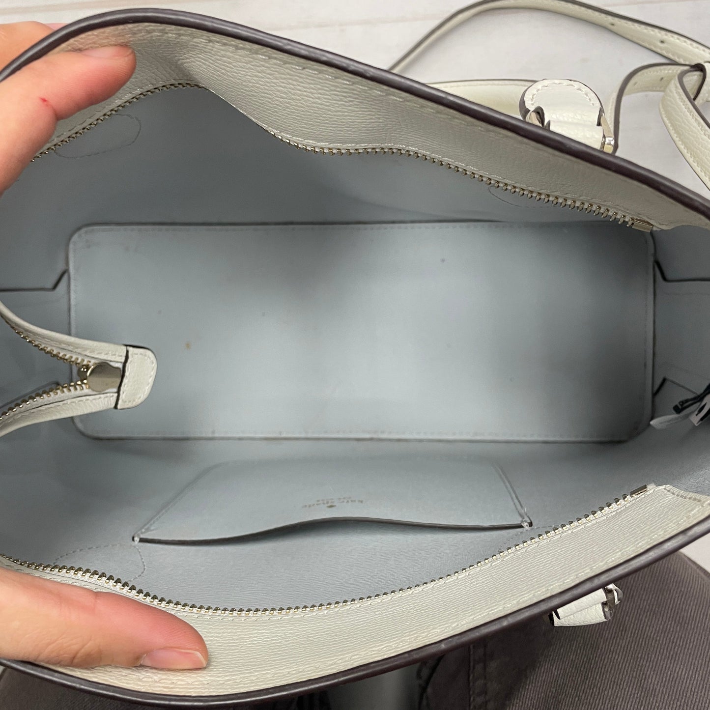 Crossbody Designer By Kate Spade, Size: Large