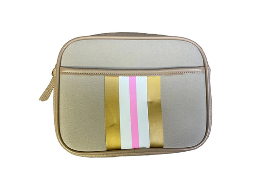 Clutch By Clothes Mentor In Tan, Size:Small
