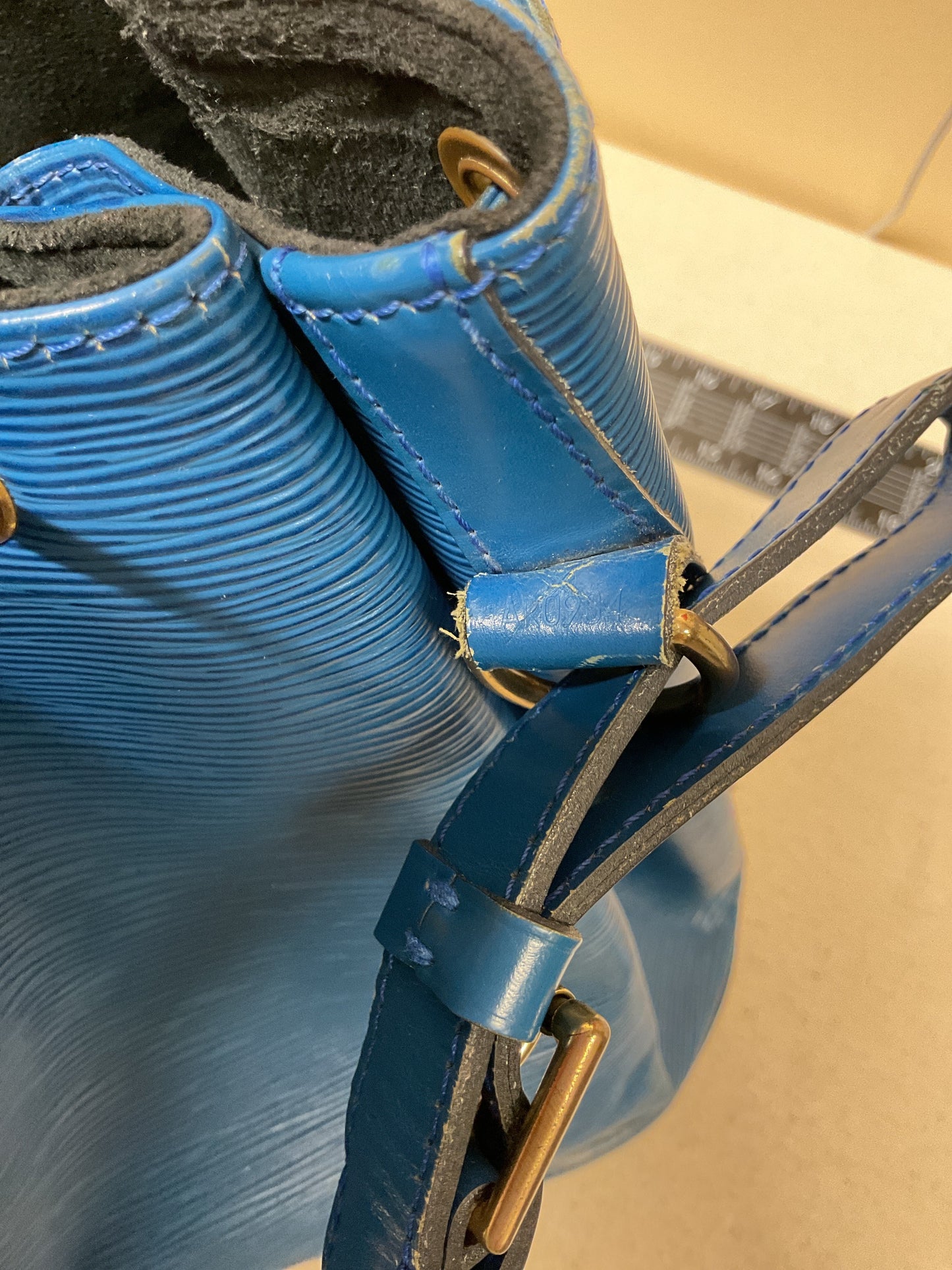 Handbag Luxury Designer By Louis Vuitton In Blue, Size:Large