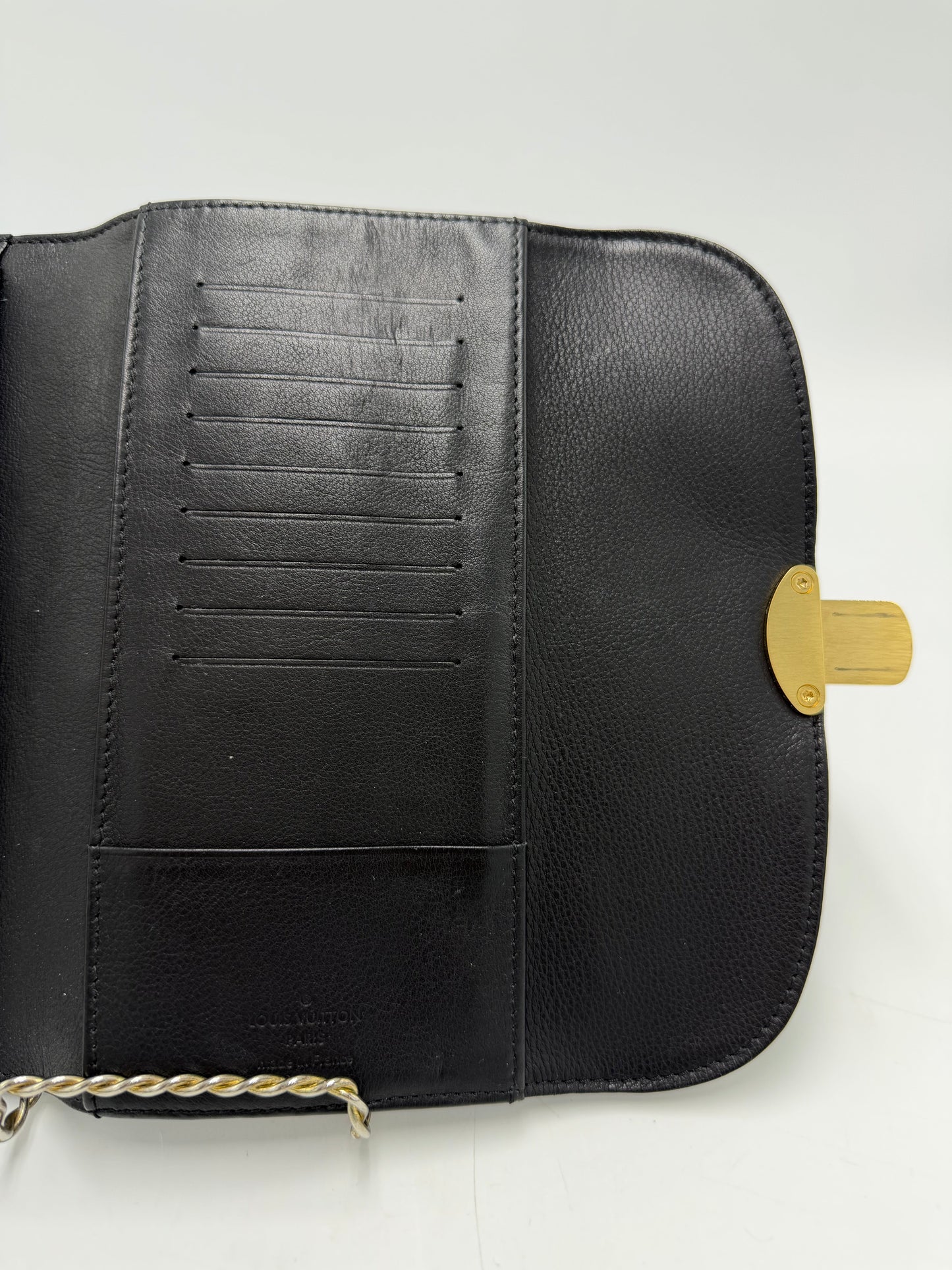 Wallet Luxury Designer By Louis Vuitton, Size: Medium