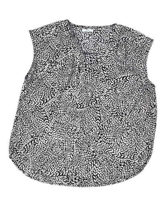 Top Sleeveless By Maurices In Black & Pink, Size:L