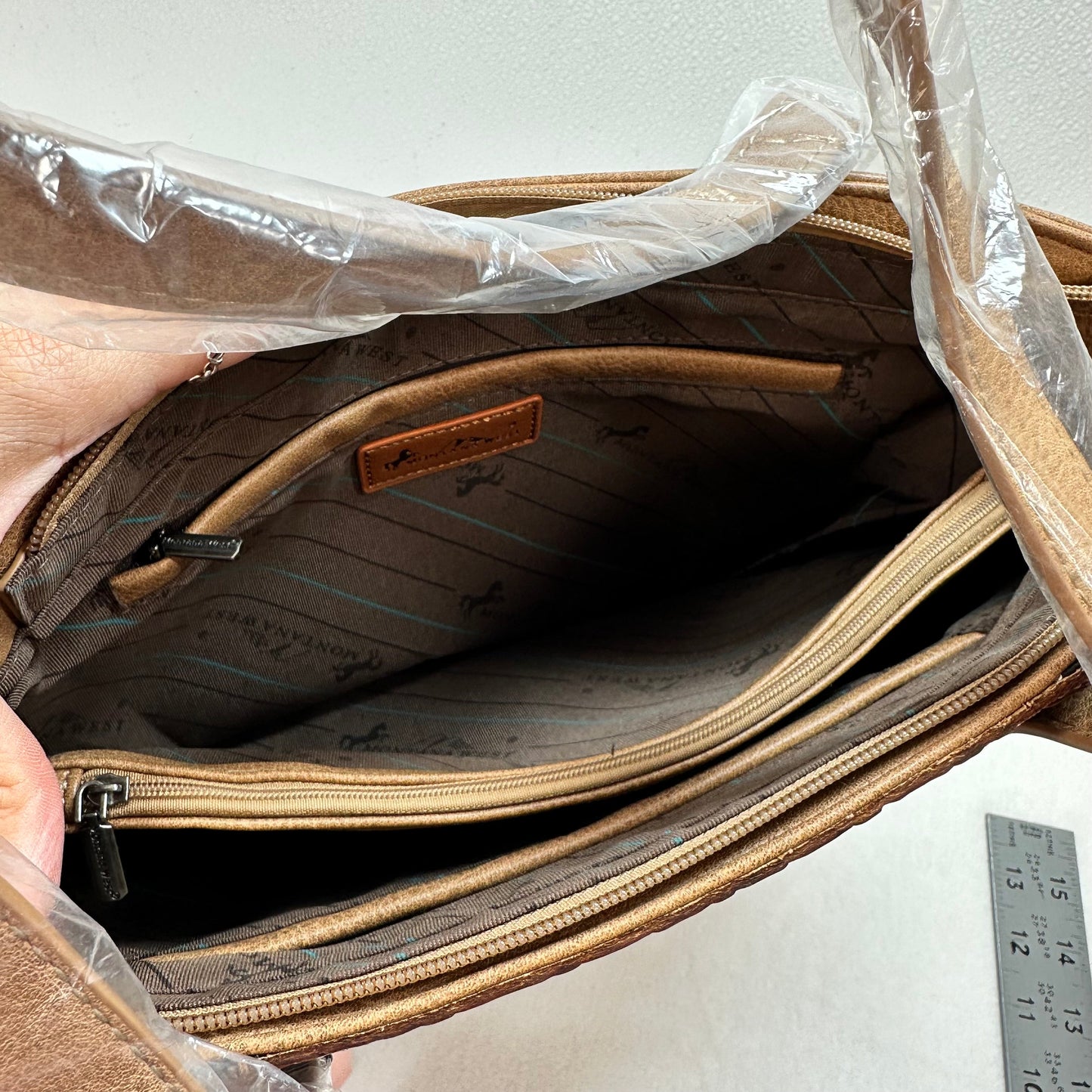 Crossbody By Montana West, Size: Medium