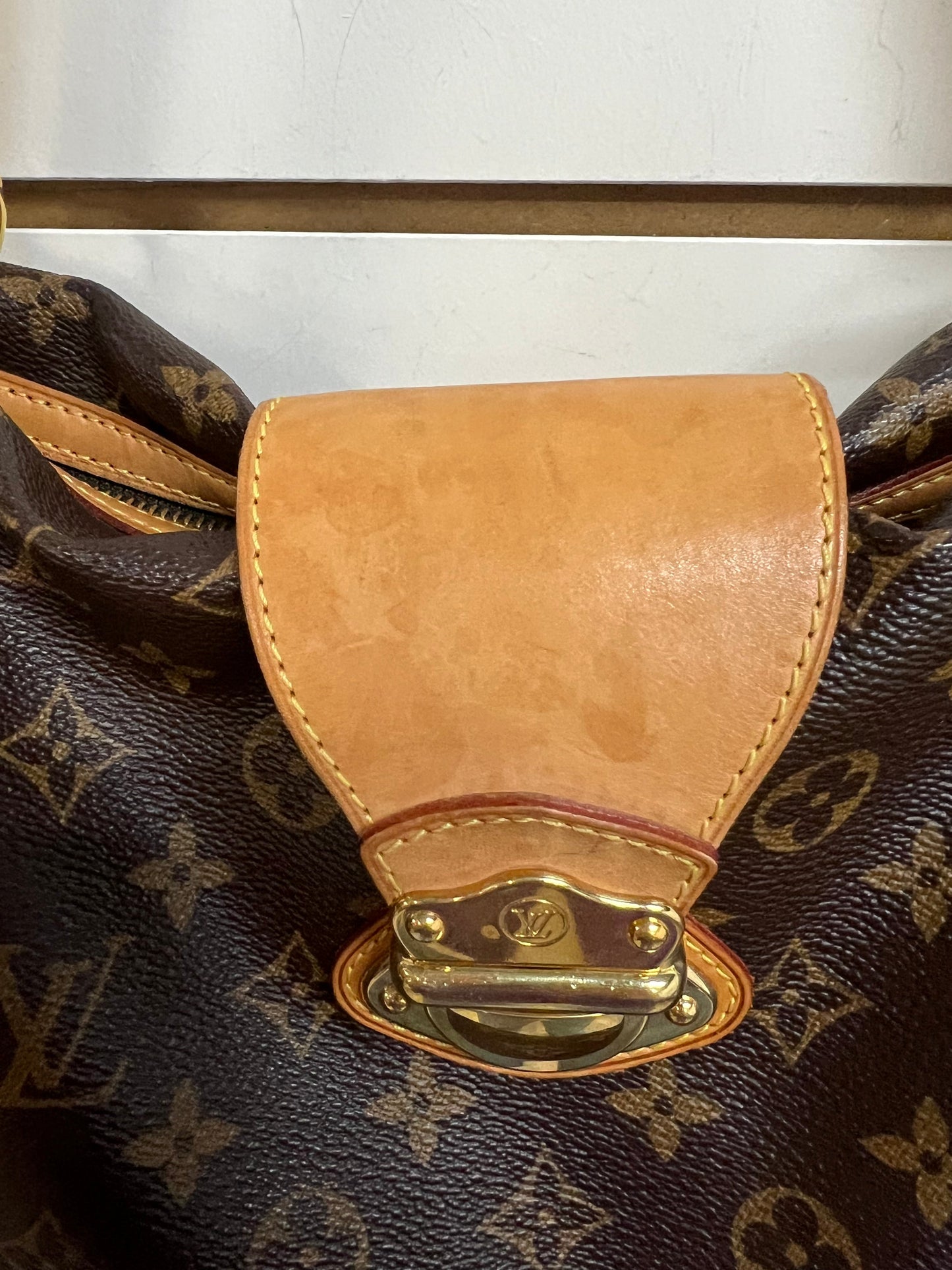 Handbag Luxury Designer By Louis Vuitton, Size: Large