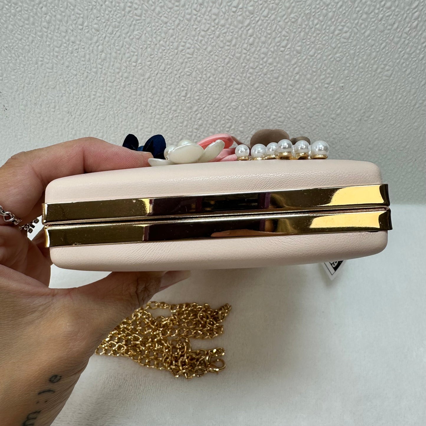 Clutch By Clothes Mentor, Size: Small