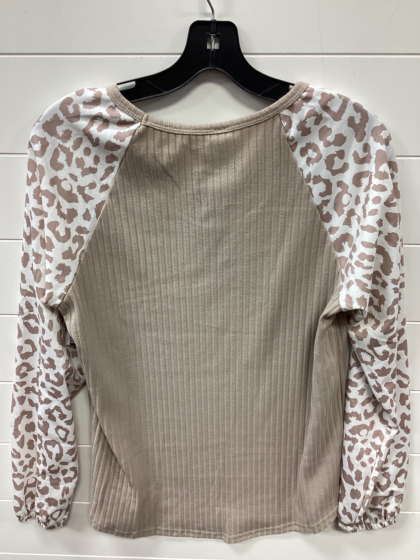 Top Ls By Clothes Mentor In Cream & Tan, Size:S