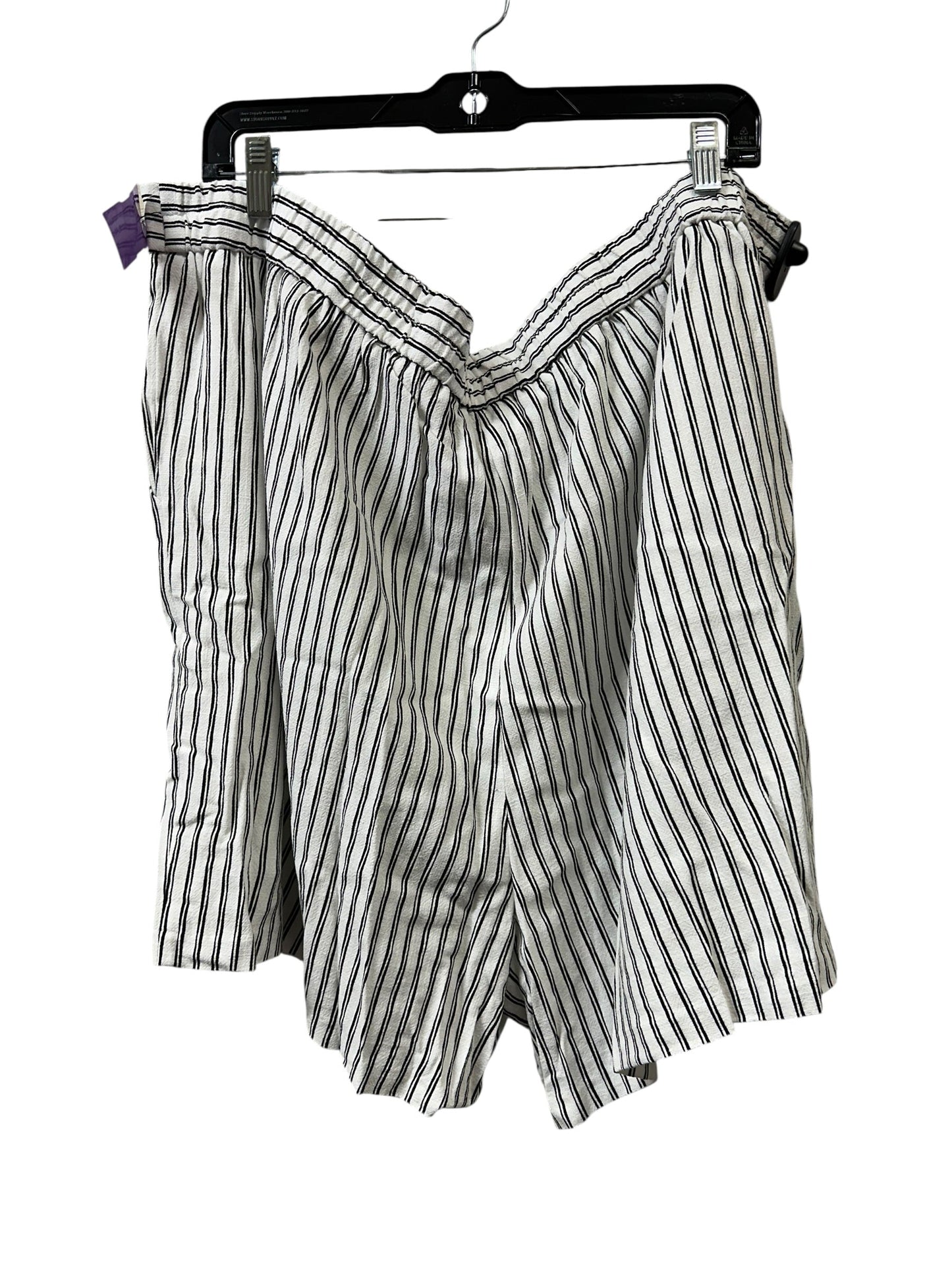 Shorts By Skies Are Blue In Striped Pattern, Size:3X