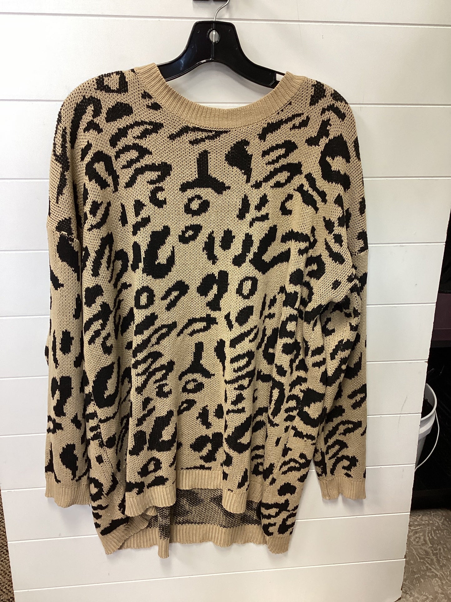 Sweater By Clothes Mentor In Animal Print, Size:M