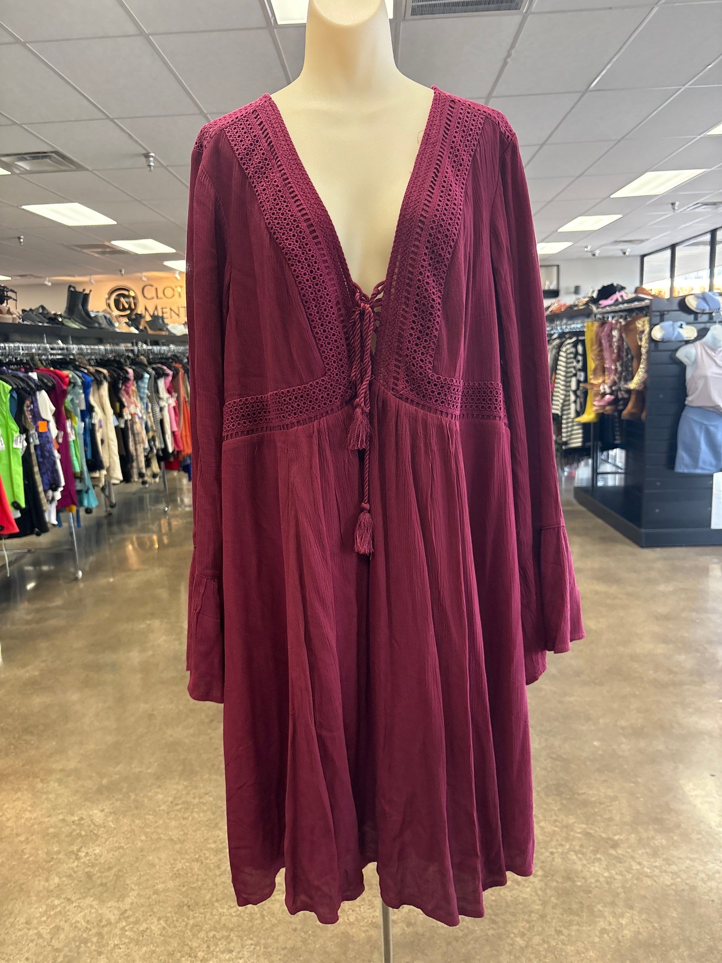 Dress Casual Short By Torrid In Red, Size:1X