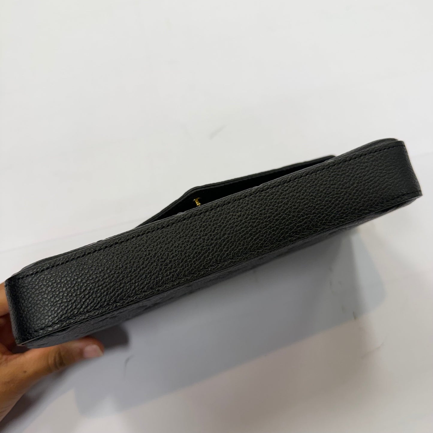 Crossbody Luxury Designer By Louis Vuitton, Size: Small