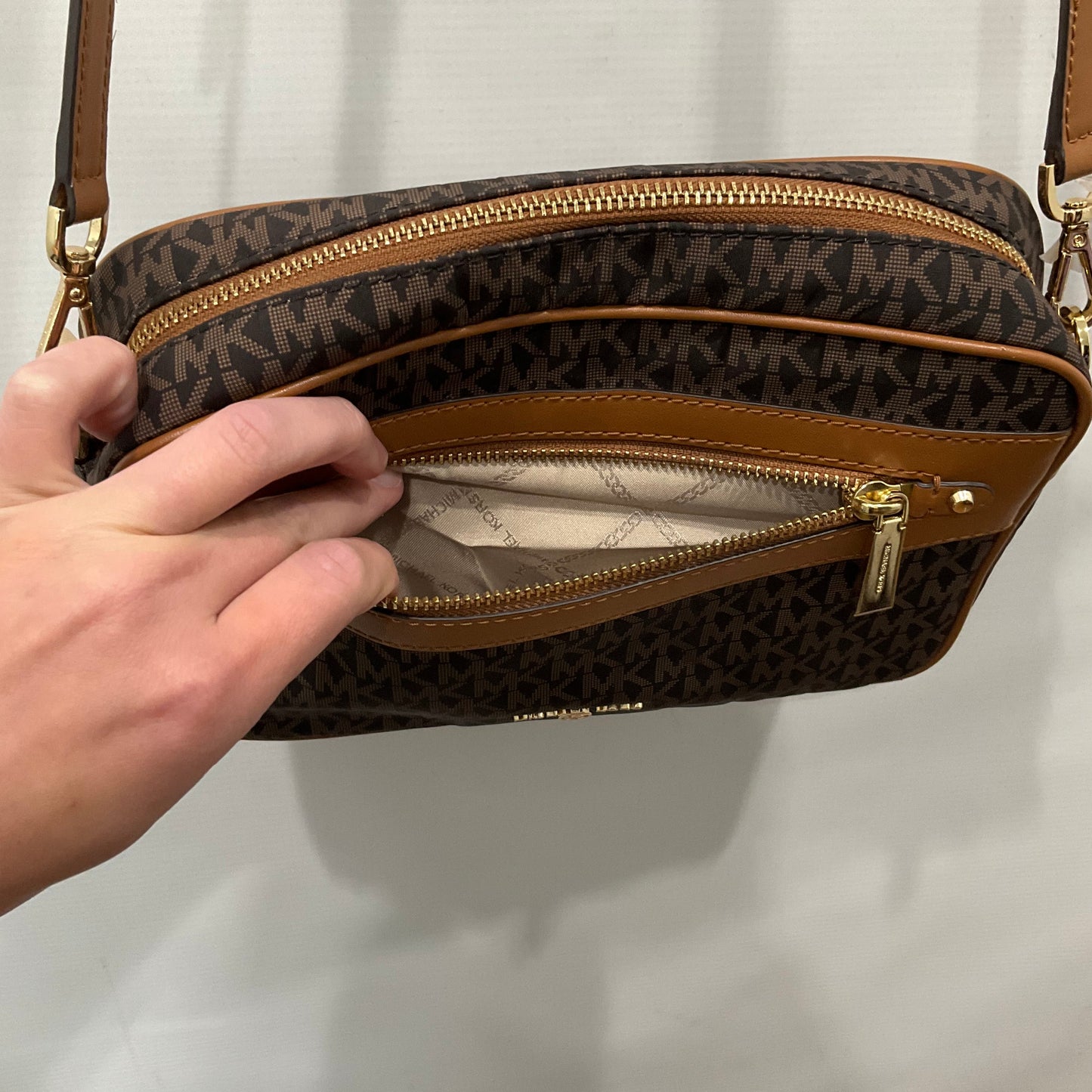 Crossbody Designer Michael Kors, Size Small