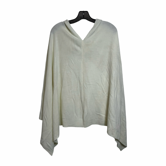 Poncho By Coco And Carmen In Ivory, Size: Osfm
