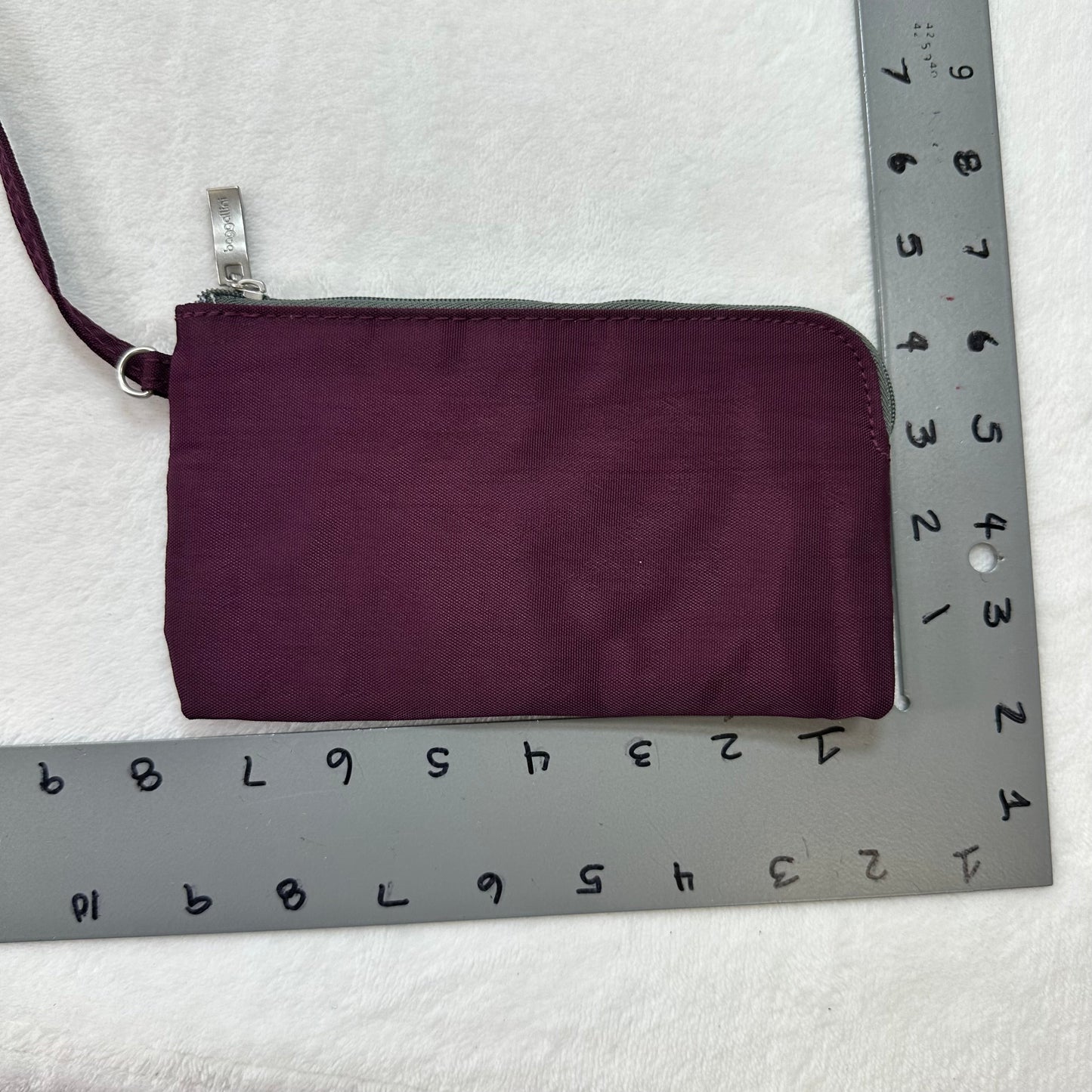 Crossbody By Baggallini, Size: Medium