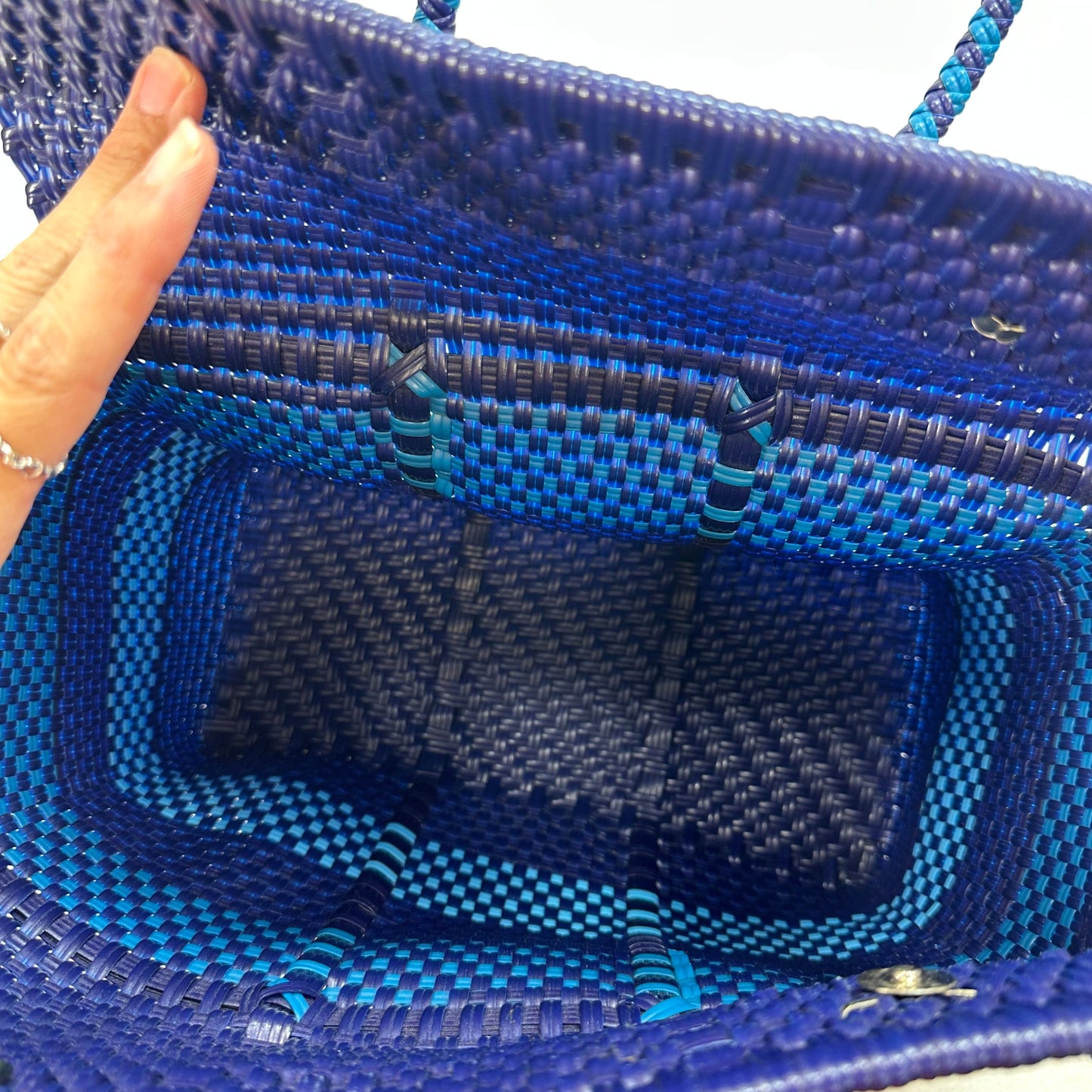 Handbag By Maria Victoria, Size: Medium