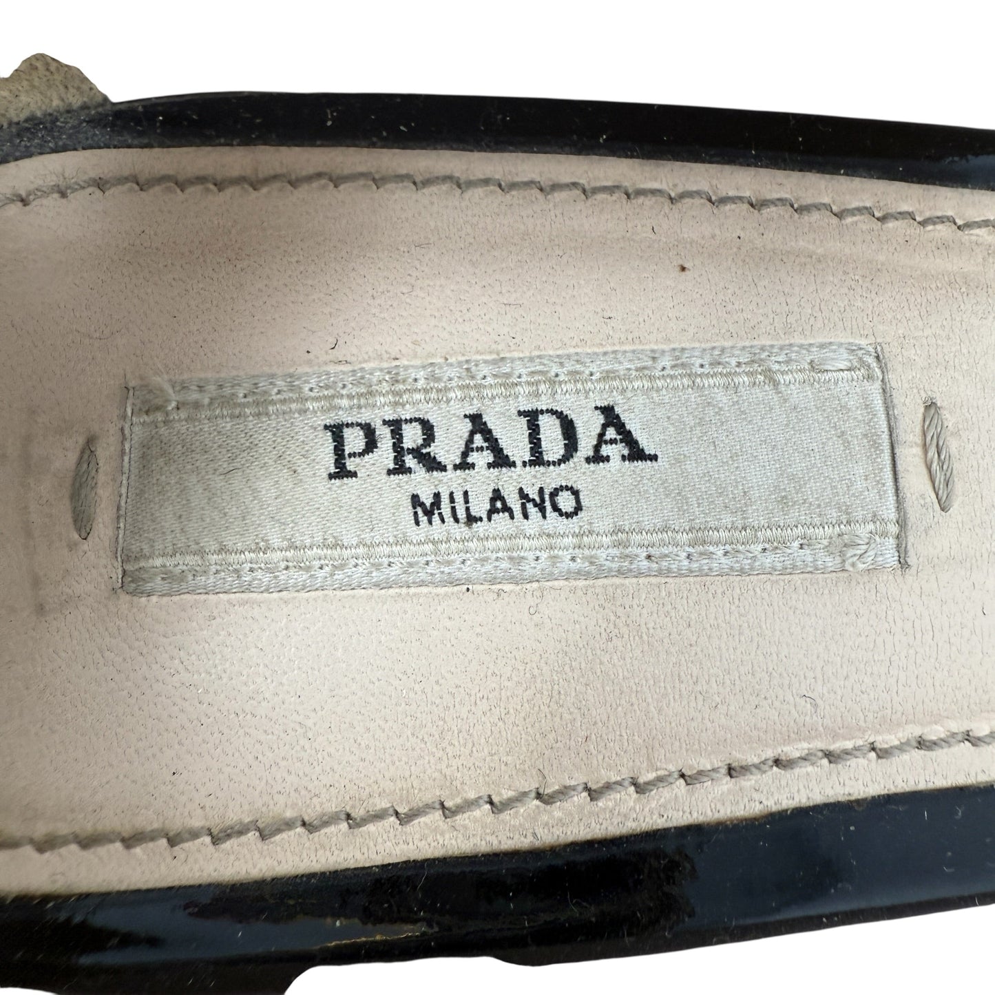 Patent Leather Bow Pumps Luxury Designer By Prada In Black, Size: 9 (IT 39)