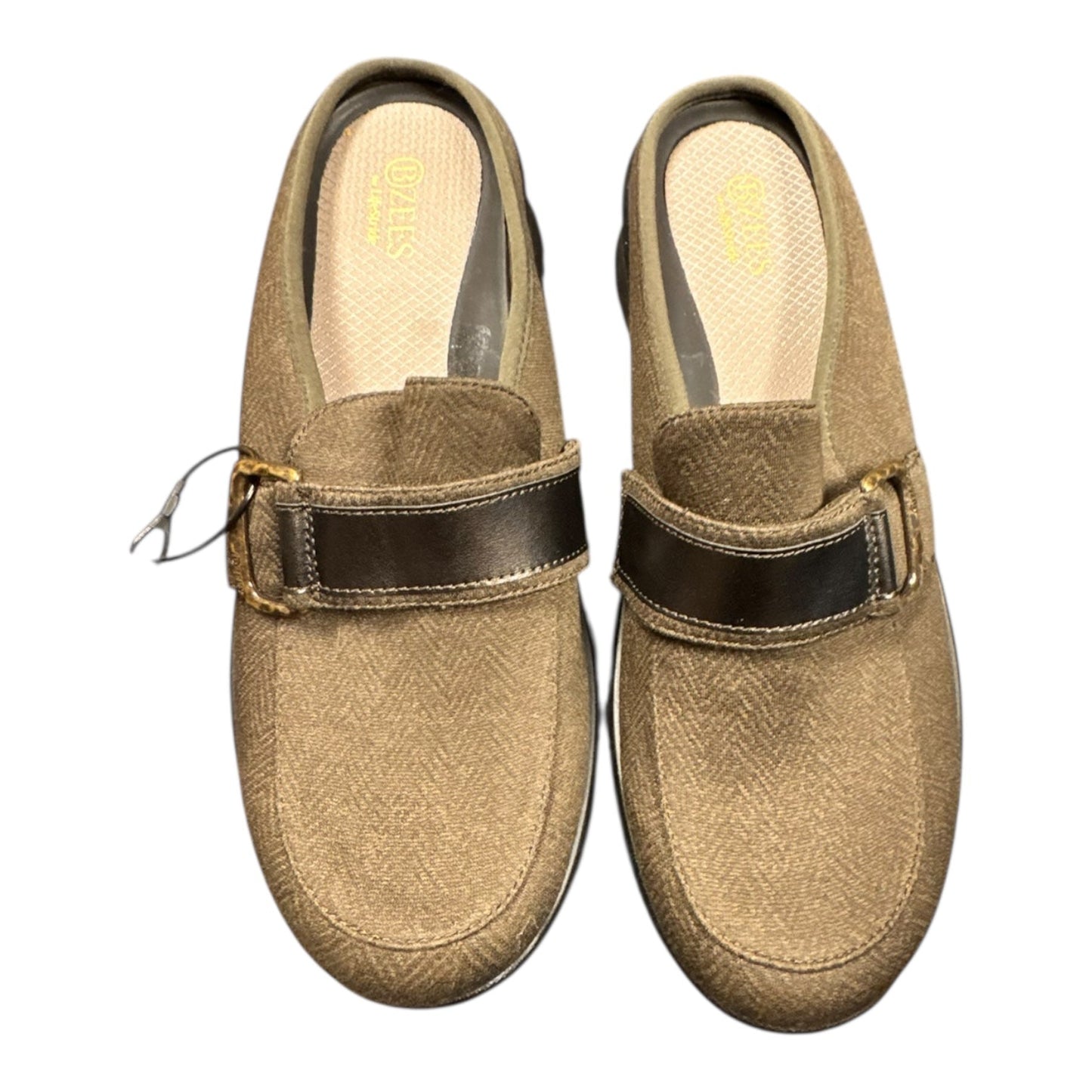 Shoes Flats By Bzees In Green, Size:8