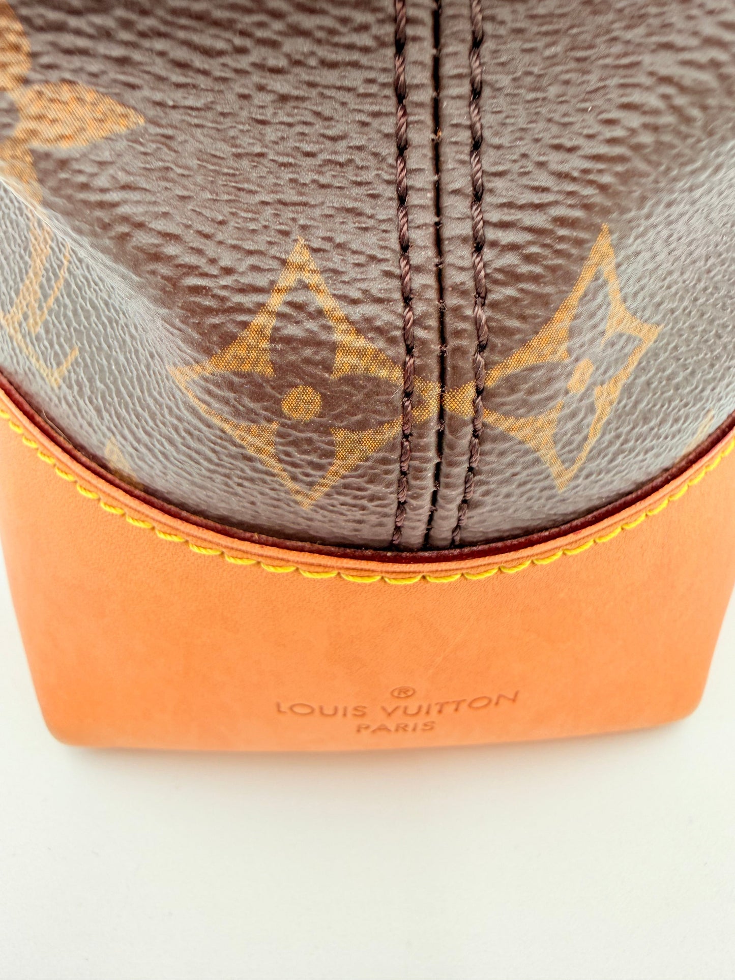Handbag Luxury Designer By Louis Vuitton In Brown, Size:Medium