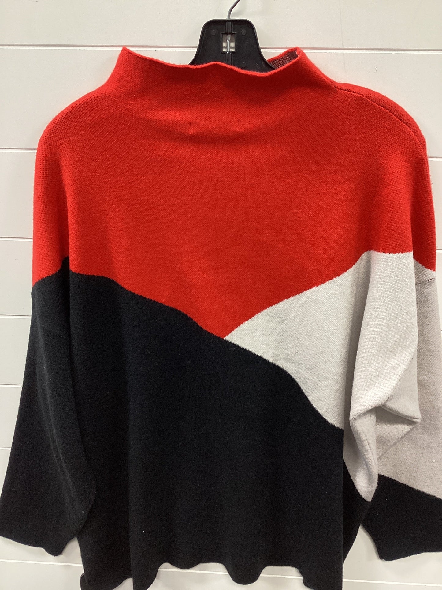 Top Ls By Tahari In Black & Red, Size:2X