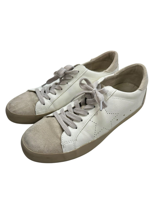 Shoes Sneakers By Shu Shop In Grey & White, Size:7