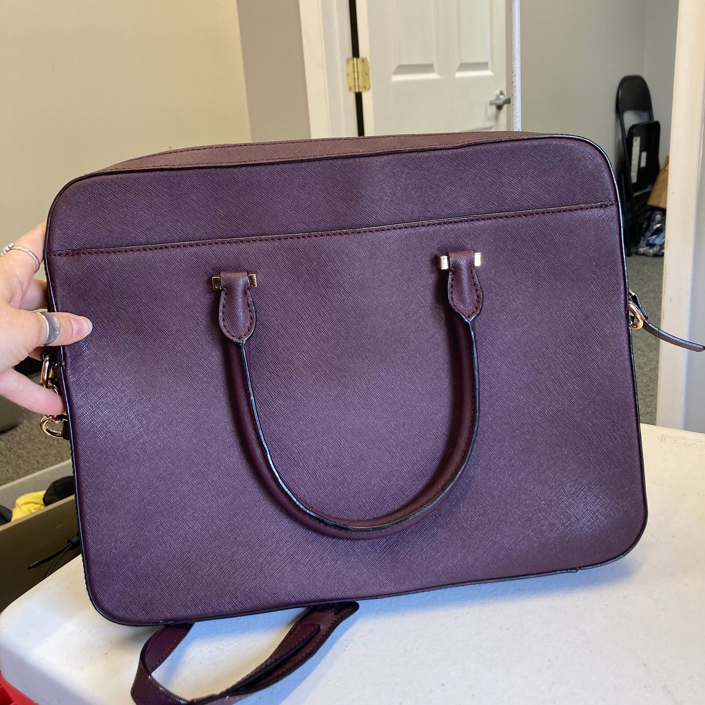Laptop Bag Designer By Kate Spade In Maroon, Size:Medium