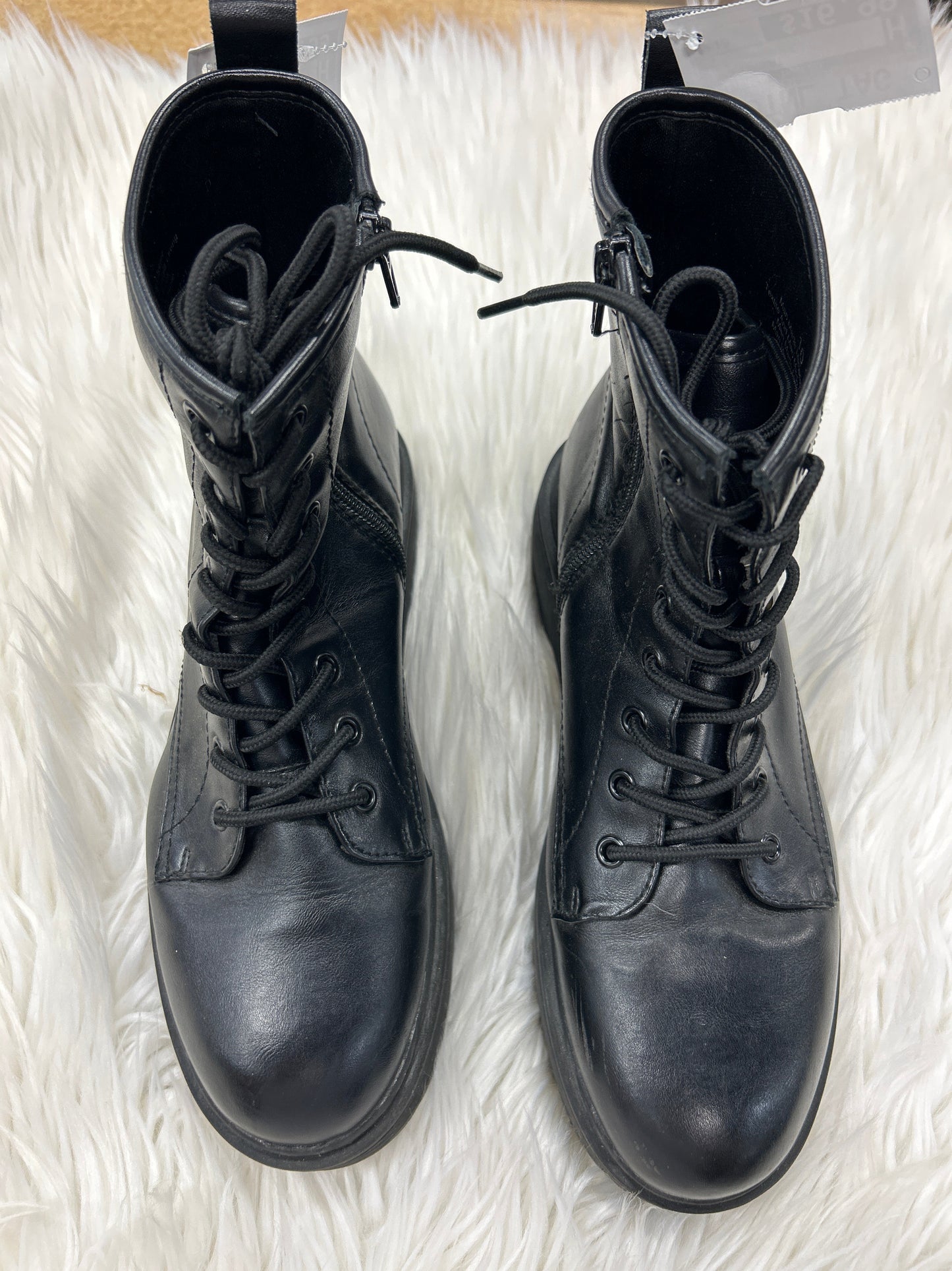 Boots Combat By Universal Thread In Black, Size:10