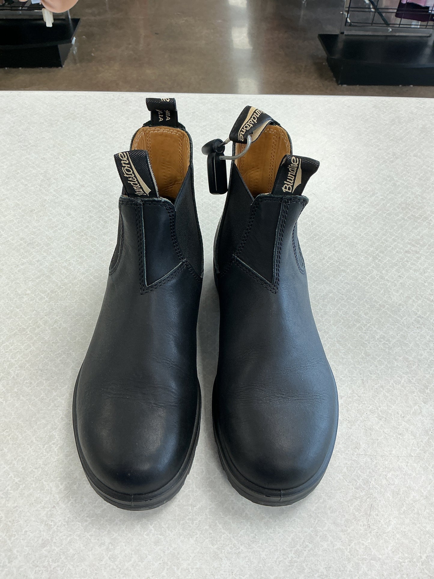 Boots Ankle Flats By Blundstone In Black, Size:9.5