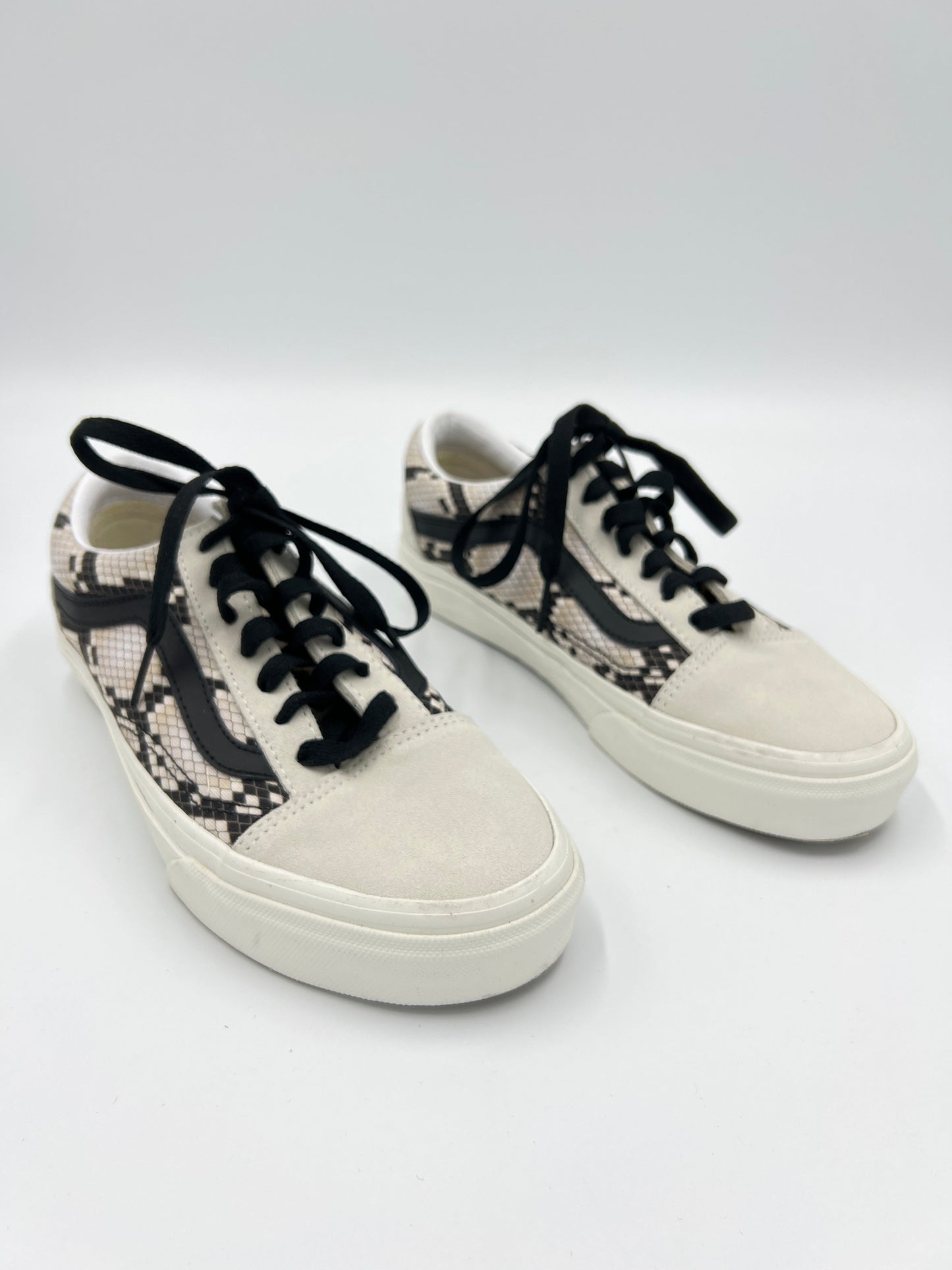 Shoes Flats Other By Vans  Size: 6