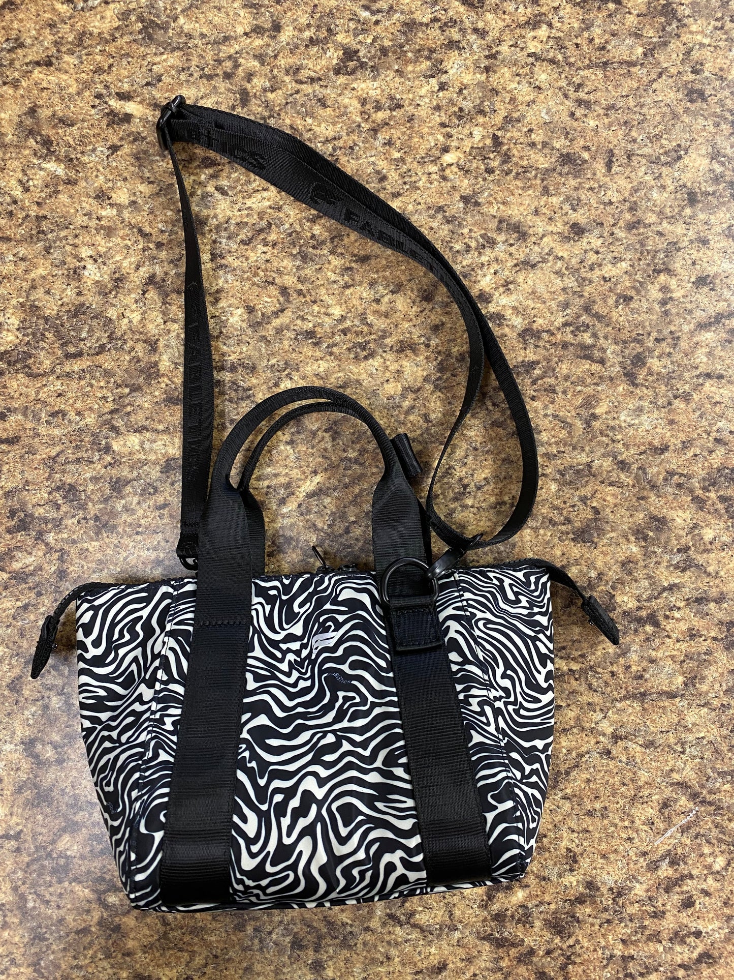 Handbag By Fabletics  Size: Medium