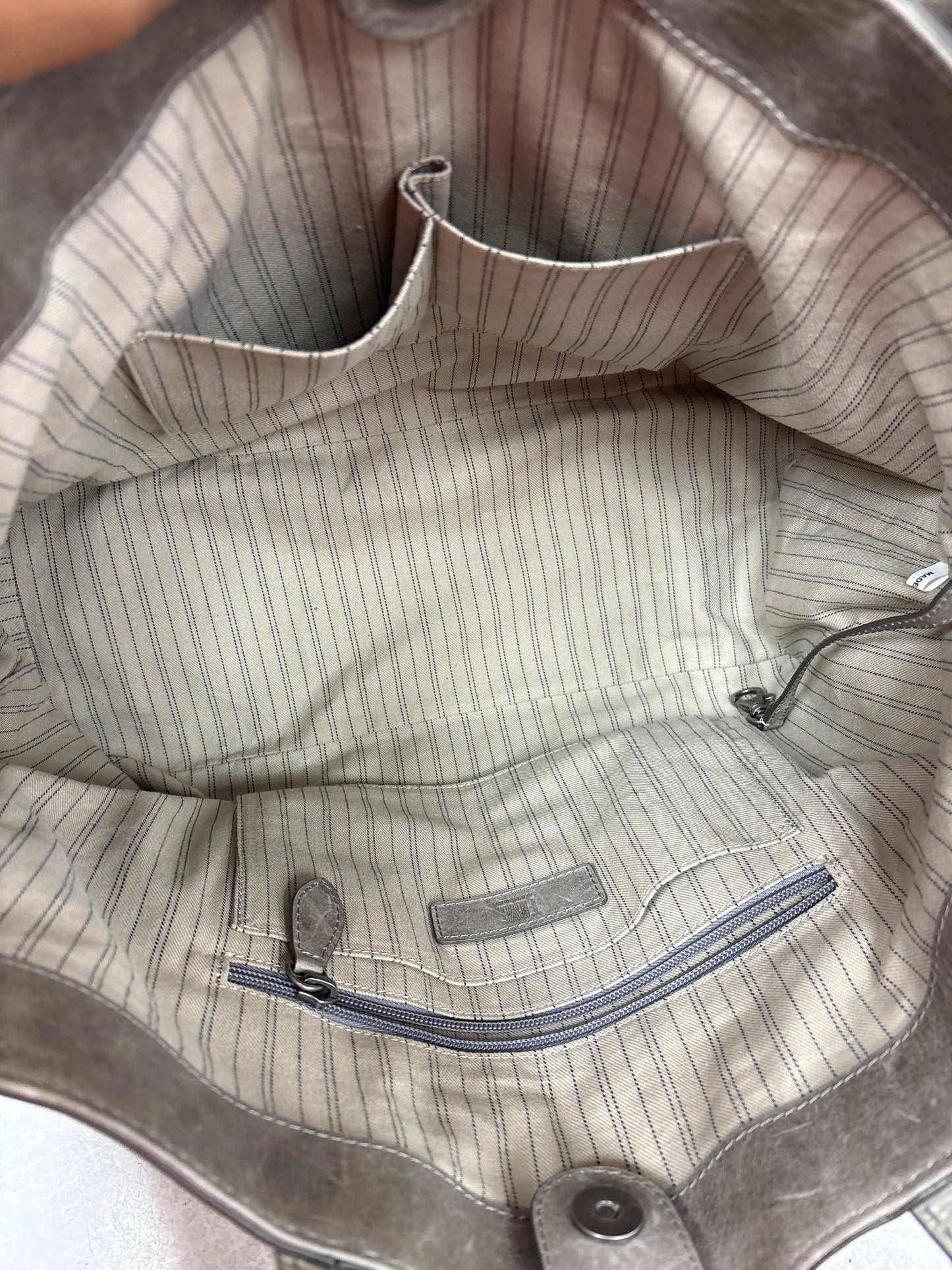 Tote Designer By Frye In Grey, Size:Large