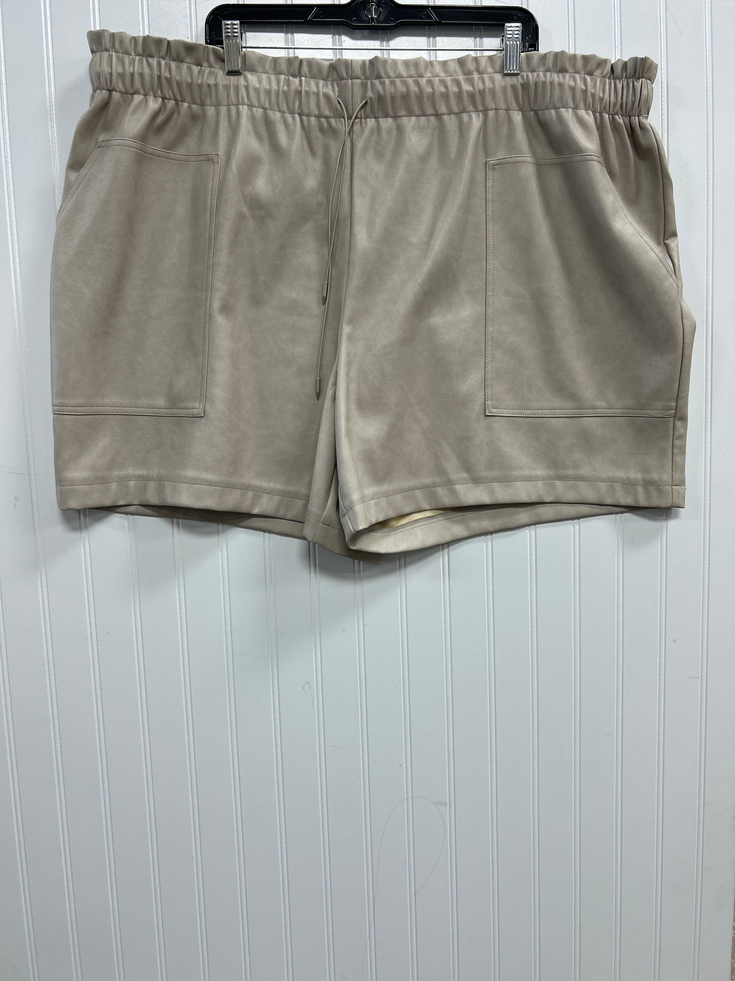 Shorts By Avec Les Filles In Tan, Size:22