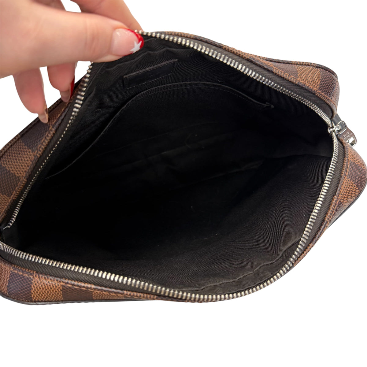 Crossbody Luxury Designer By Louis Vuitton, Size: Medium