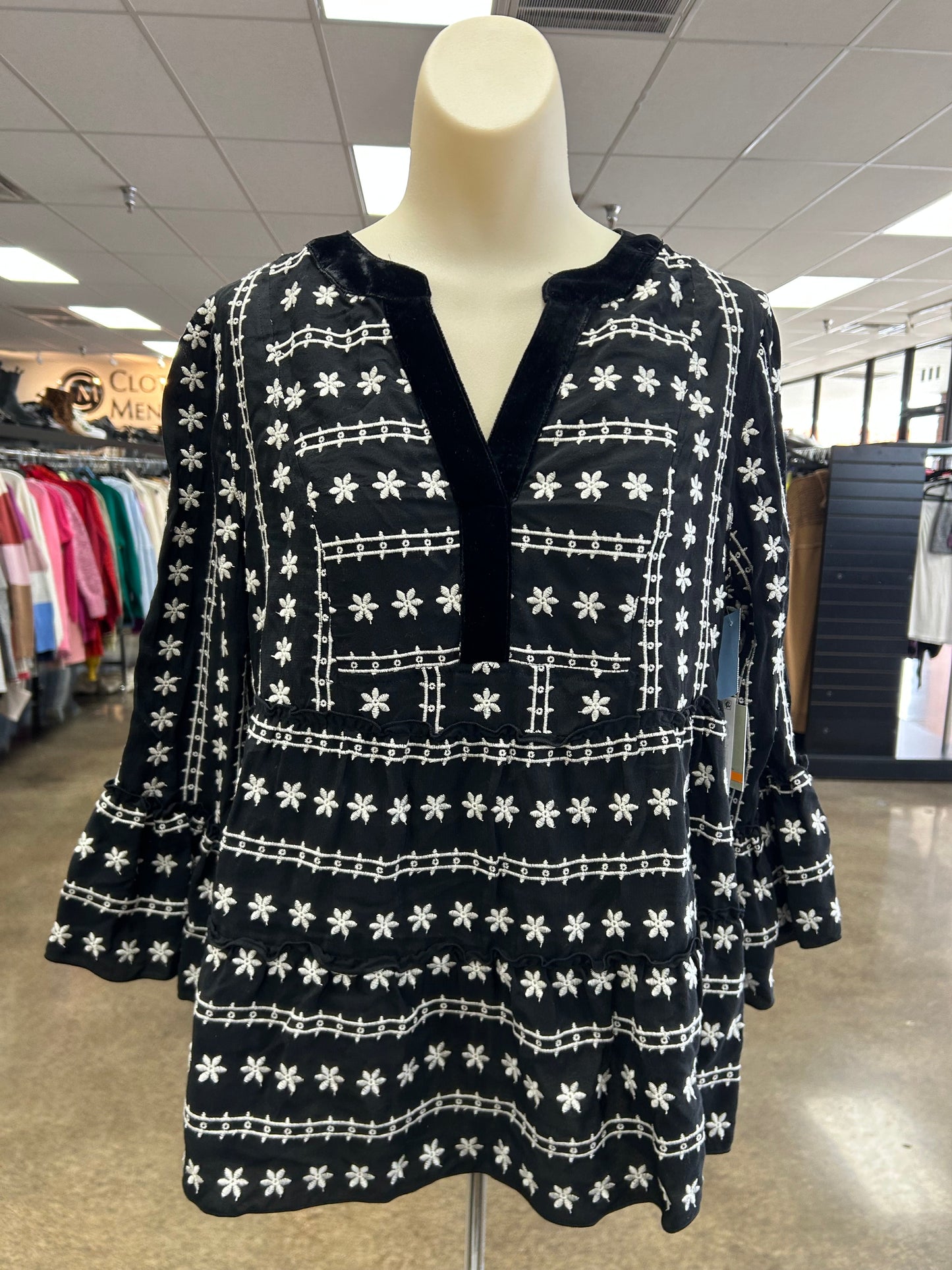 Top Ls By John Mark In Black & White, Size:S