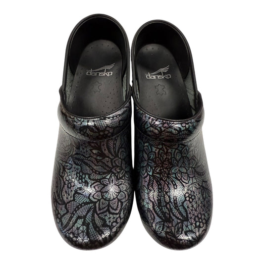 Shoes Flats By Dansko In Black, Size:6.5