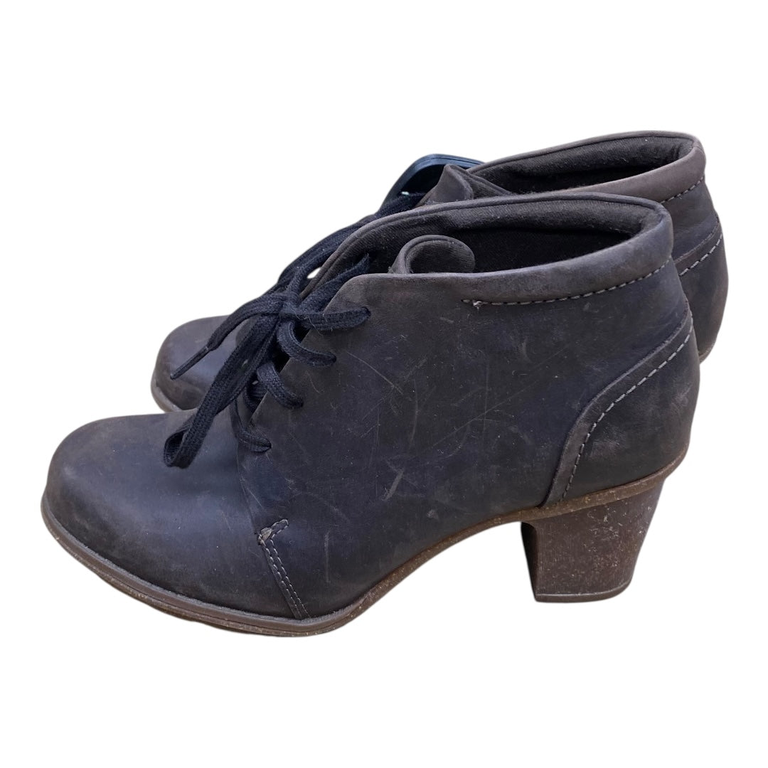 BOOTS ANKLE HEELS by CLARKS In BROWN, Size: 7.5