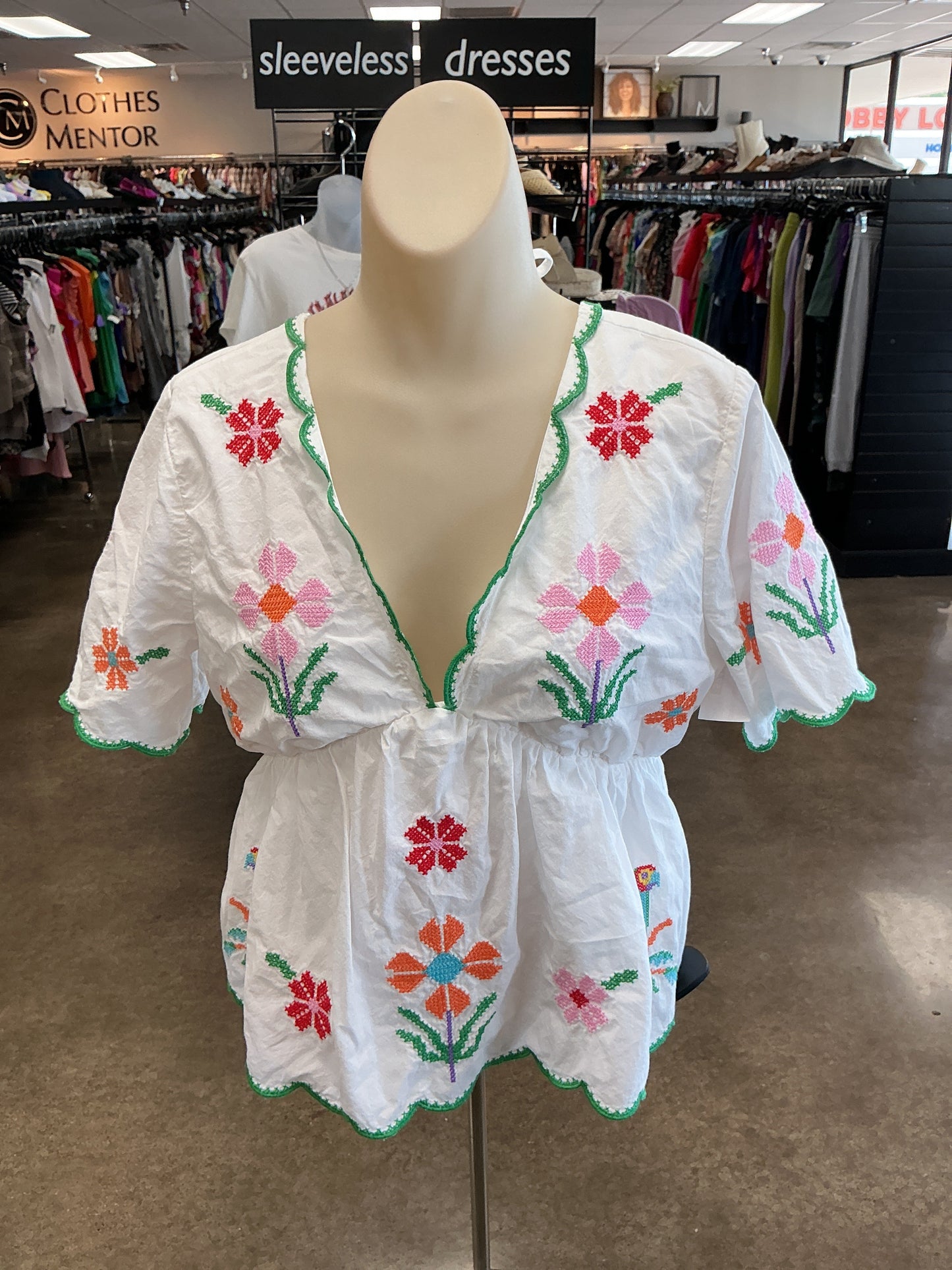 Top Ss By Clothes Mentor In White, Size:M