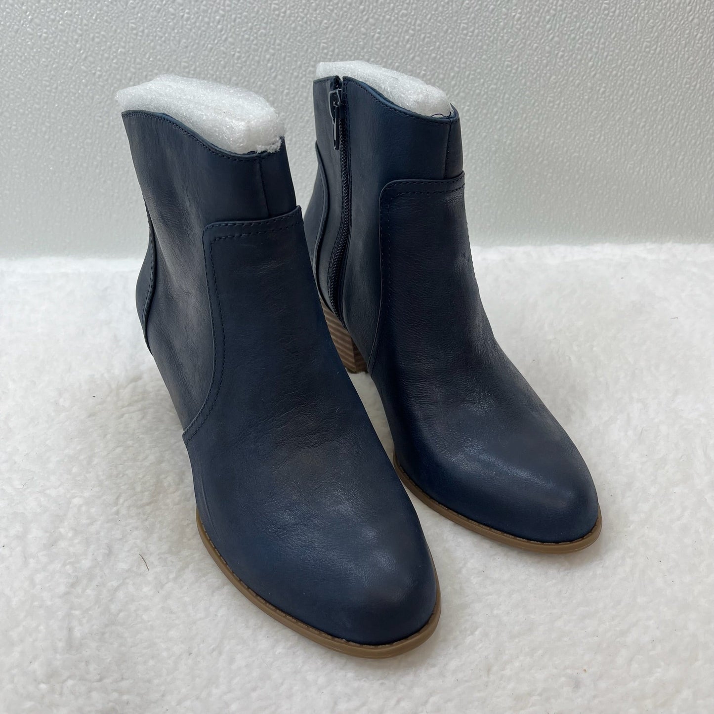Navy Boots Ankle Flats Sole Society, Size 8