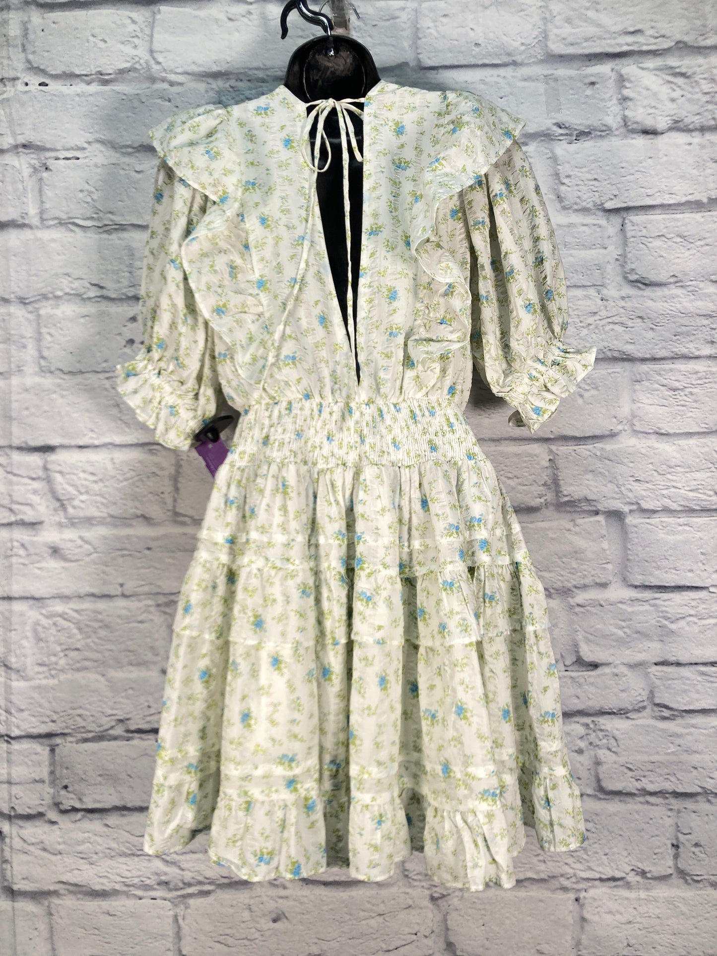 Dress Casual Short By Mable In White, Size: M