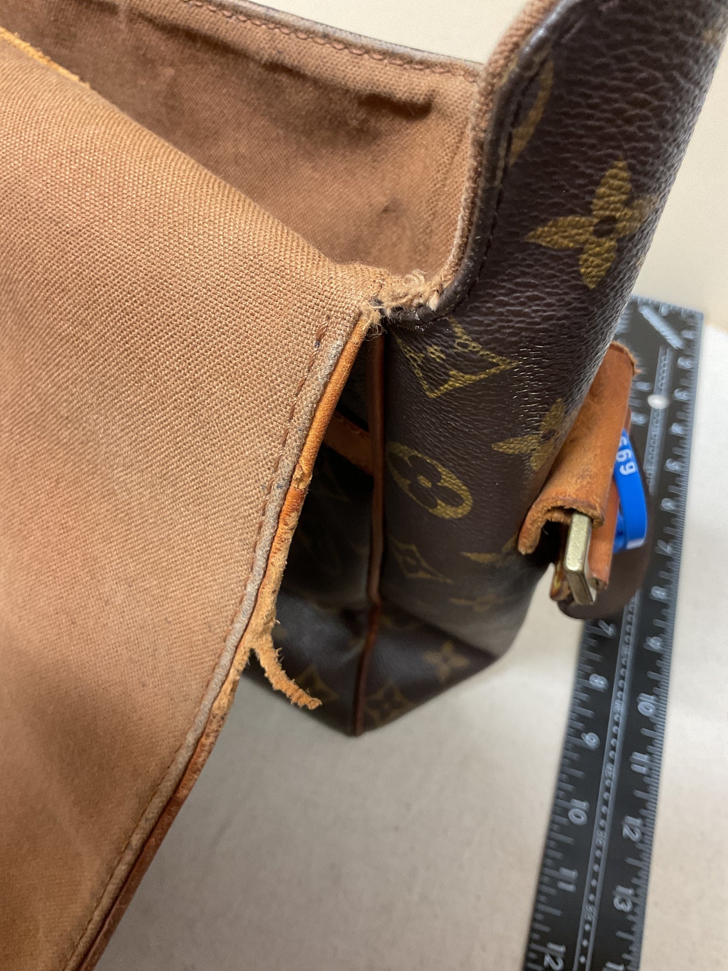 Handbag Luxury Designer By Louis Vuitton In Brown, Size:Large