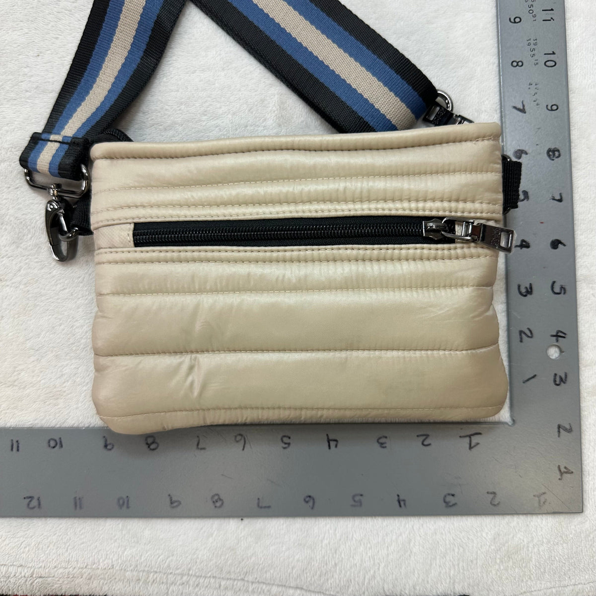 Crossbody By Think Royln, Size: Medium