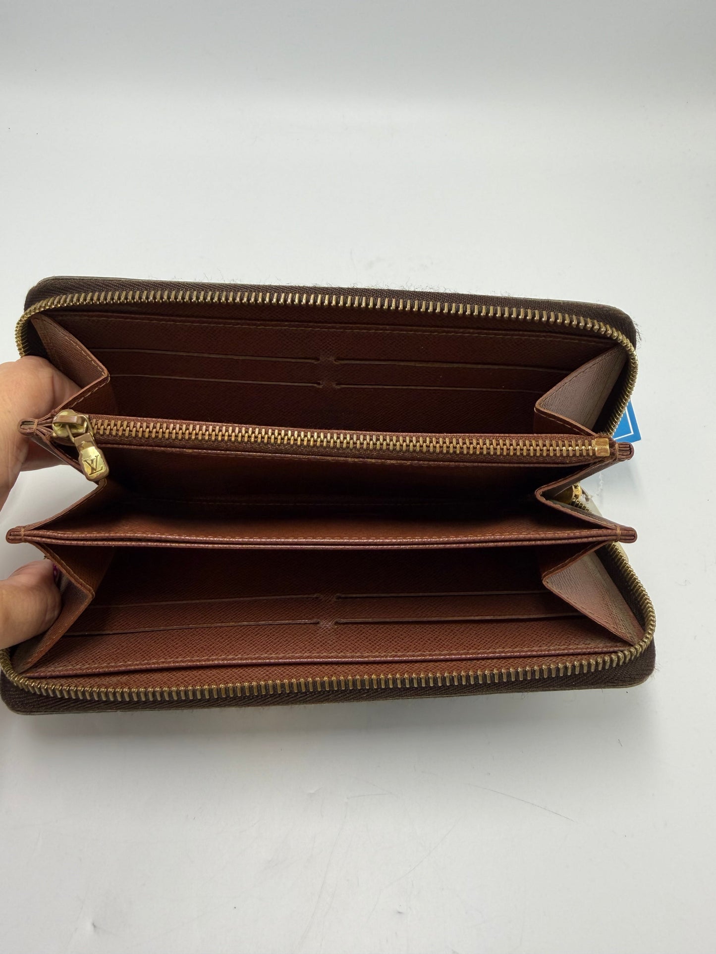 Louis Vuitton Zippy Luxury Wallet