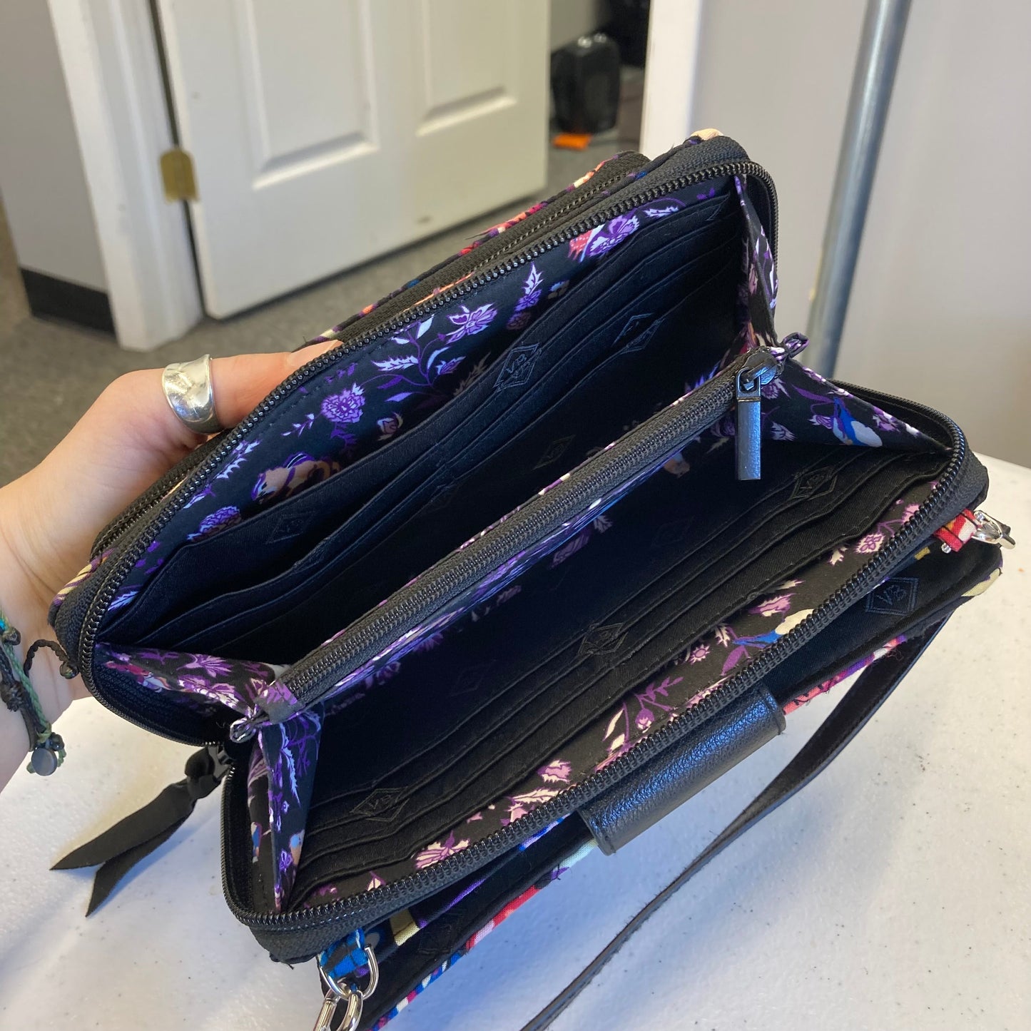 Crossbody By Vera Bradley In Floral Print, Size:Small