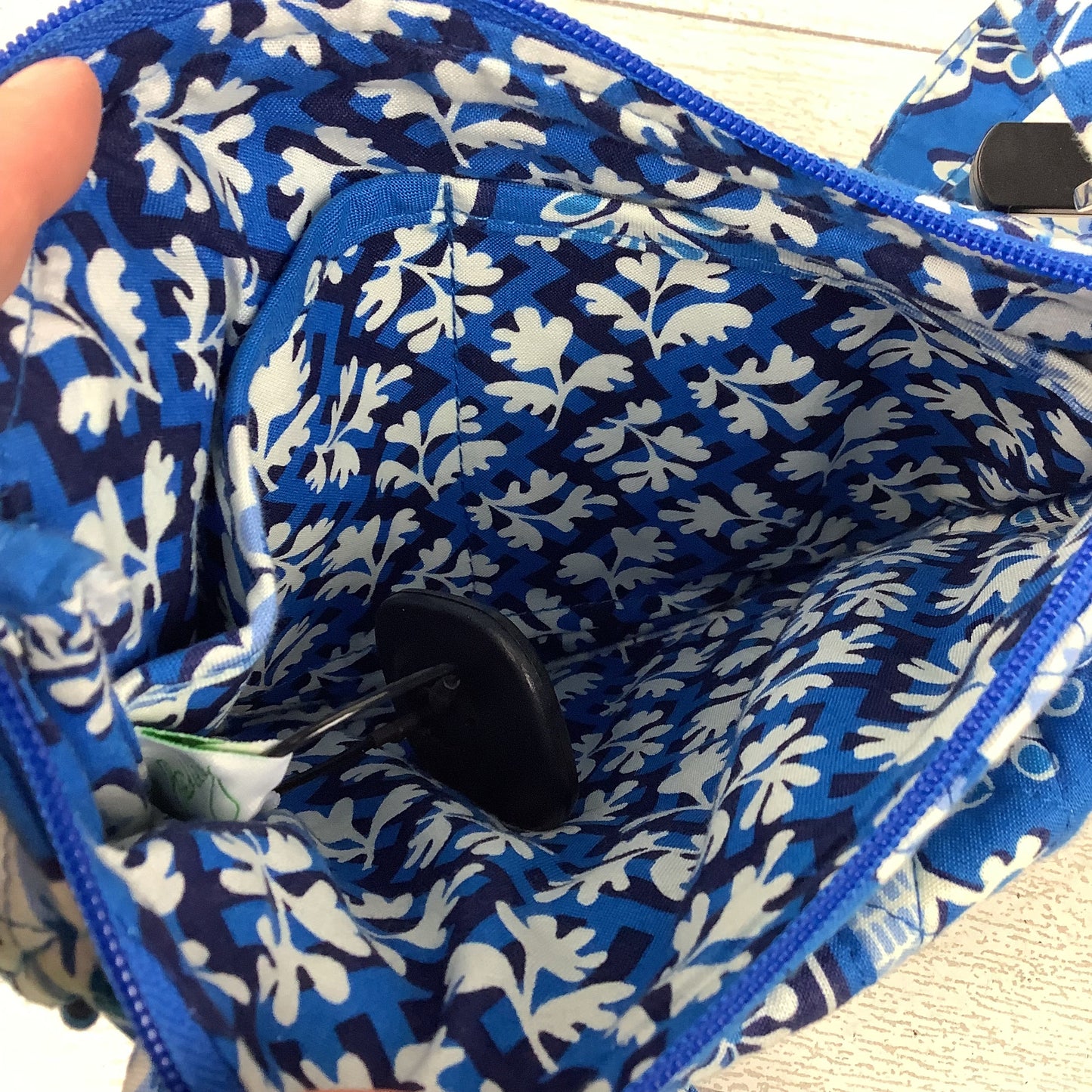 Crossbody By Vera Bradley, Size: Small