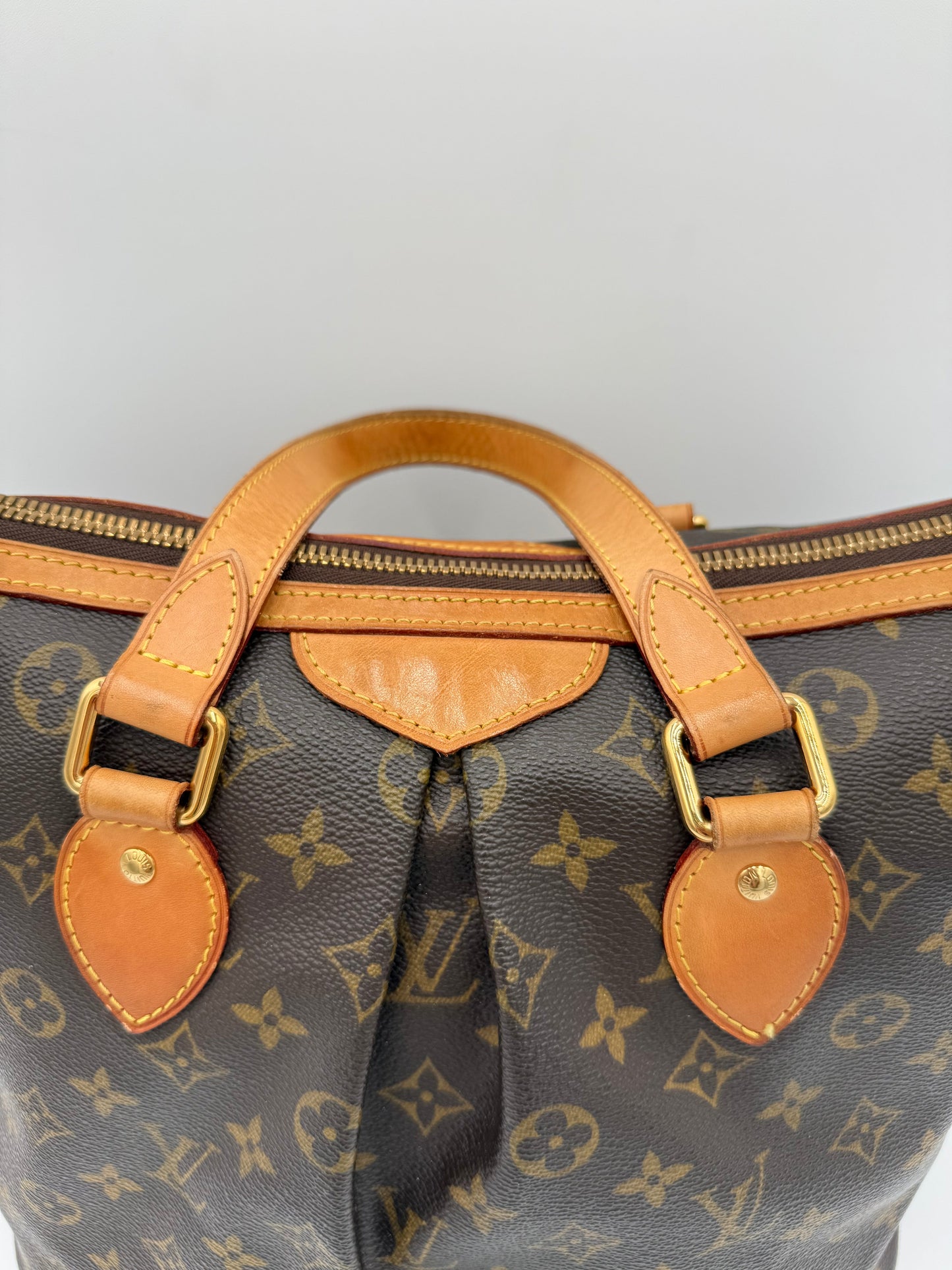 Handbag Luxury Designer By Louis Vuitton In Brown, Size:Medium