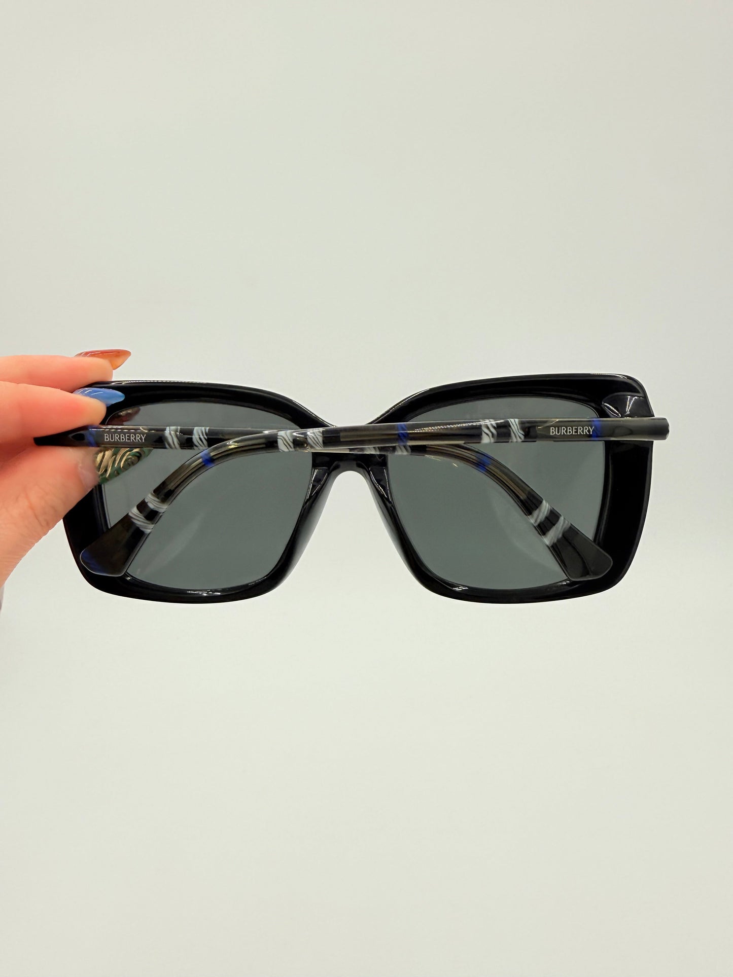 Sunglasses Luxury Designer By Burberry In Black, Size: