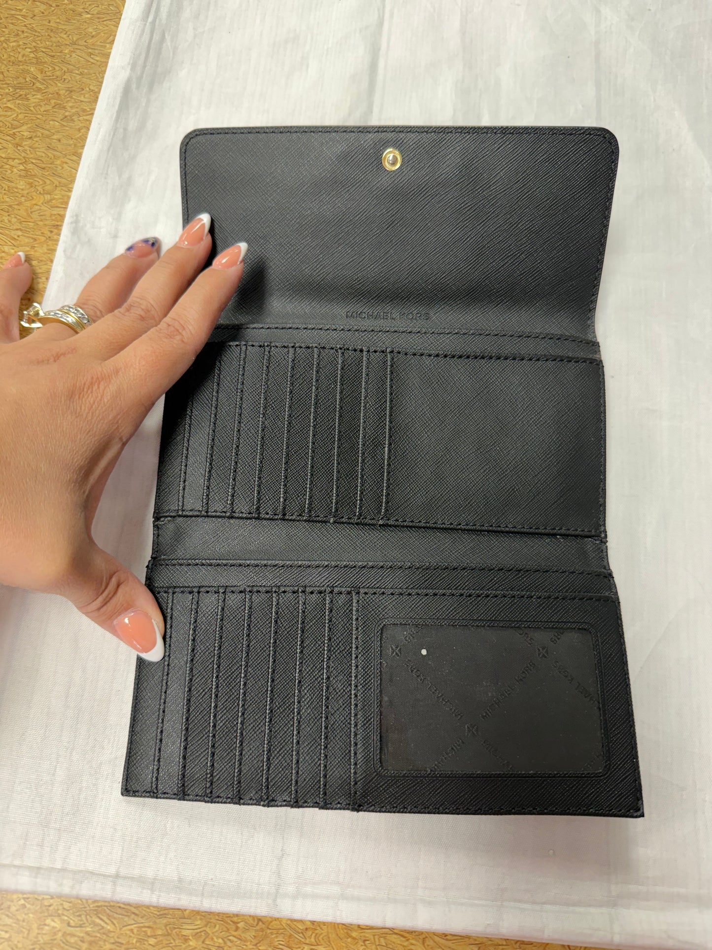 Wallet Designer By Michael Kors In Black, Size:Medium