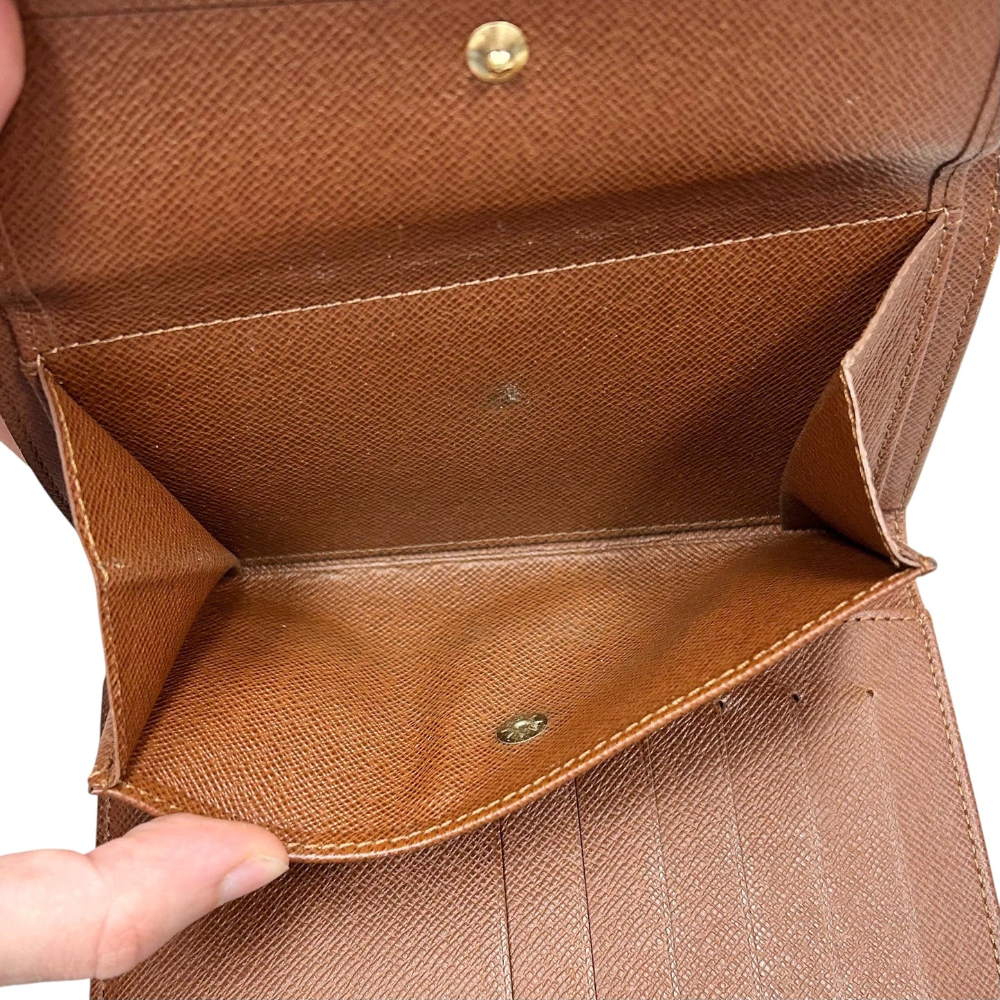 Wallet Luxury Designer By Louis Vuitton, Size: Medium
