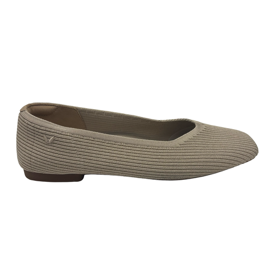 Shoes Flats By Vivaia In Tan, Size:7.5