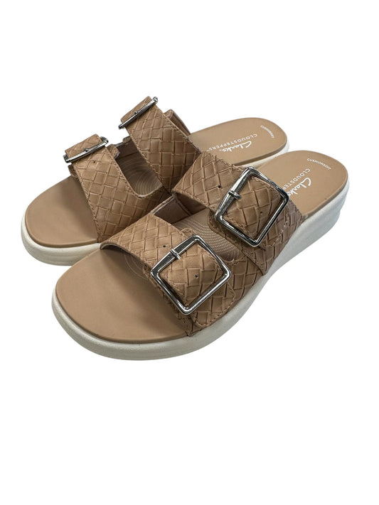 Sandals Flats By Clarks In Tan, Size:7.5
