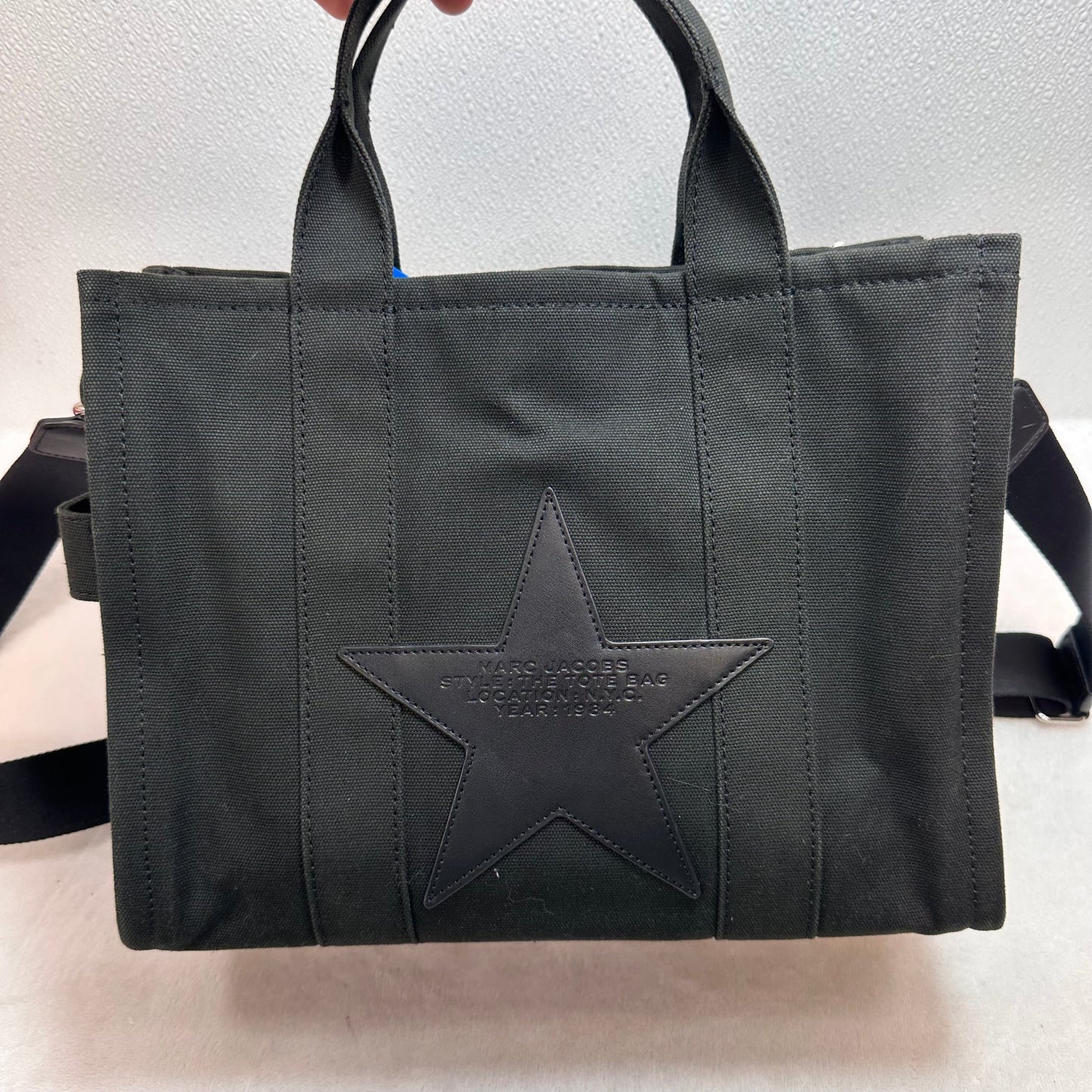 Tote Luxury Designer By Marc Jacobs, Size: Medium