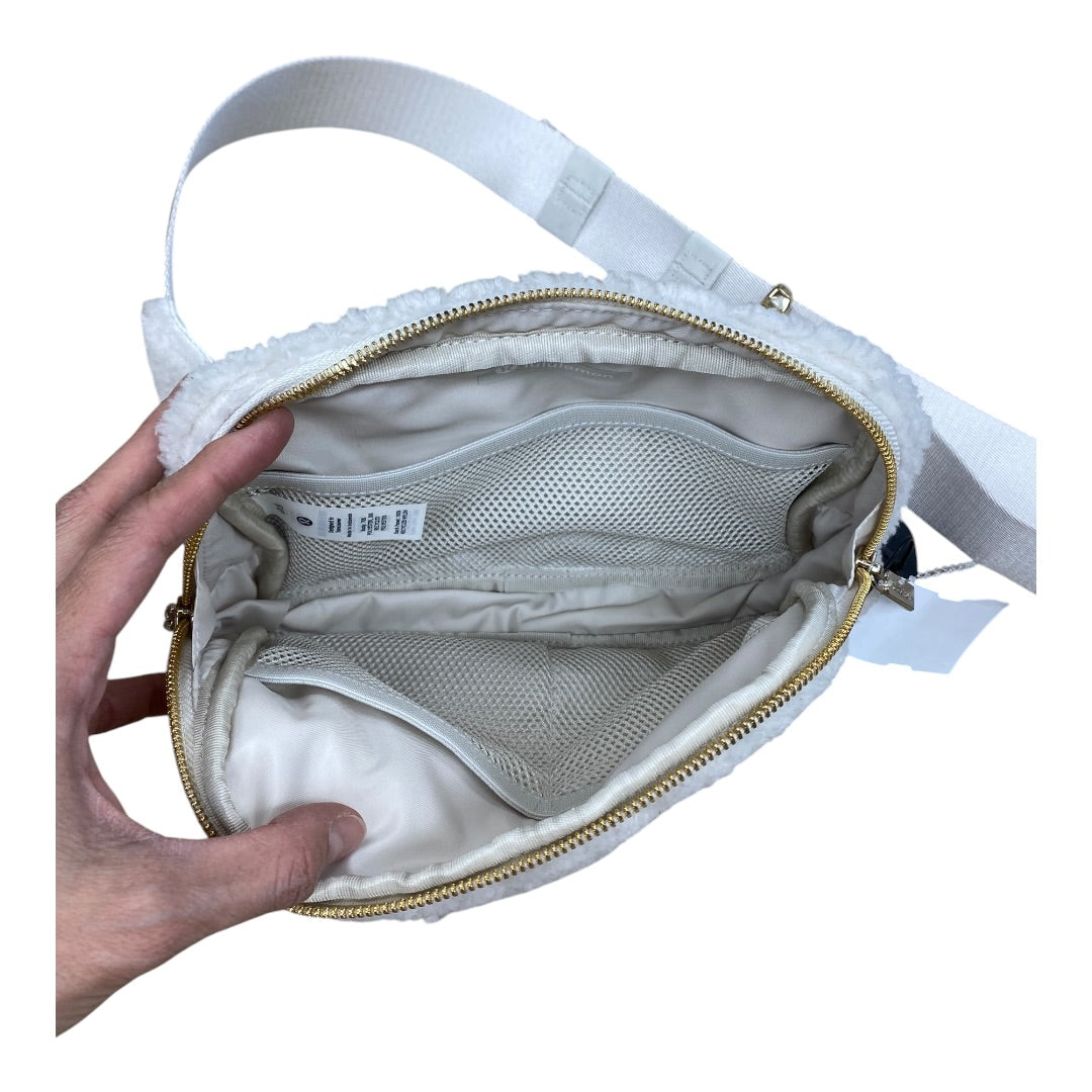 Handbag By Lululemon In Cream, Size:Small